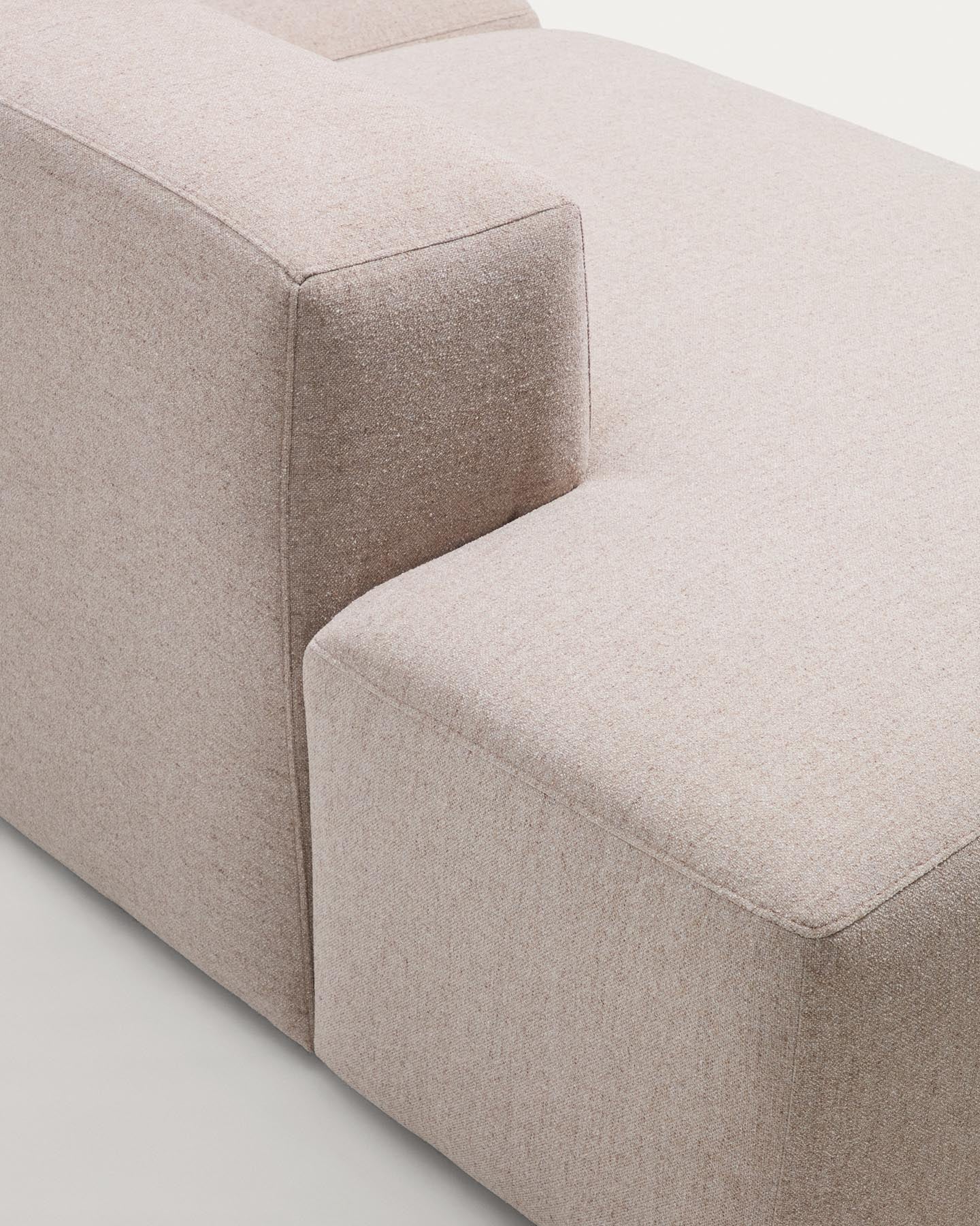 3-Sitzer-Sofa Blok in beiger Chenille, 290 cm, FSC Mix Credit in Beige präsentiert im Onlineshop von KAQTU Design AG. 3er Sofa ist von Kave Home