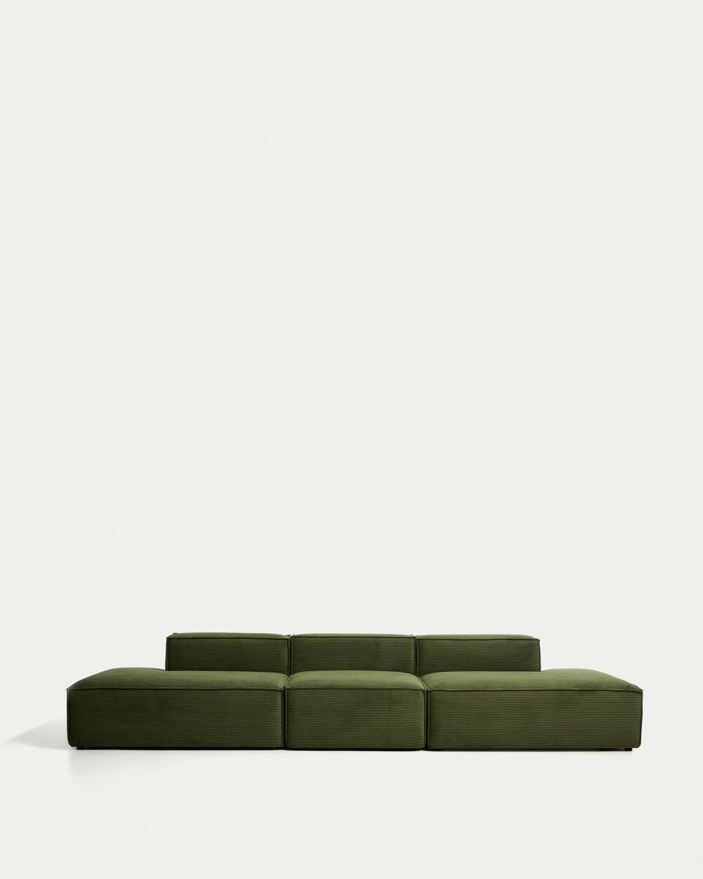 4-Sitzer-Sofa Blok in grobem grünem Cord, 380 cm, FSC Mix Credit in Grün präsentiert im Onlineshop von KAQTU Design AG. 4er Sofa ist von Kave Home