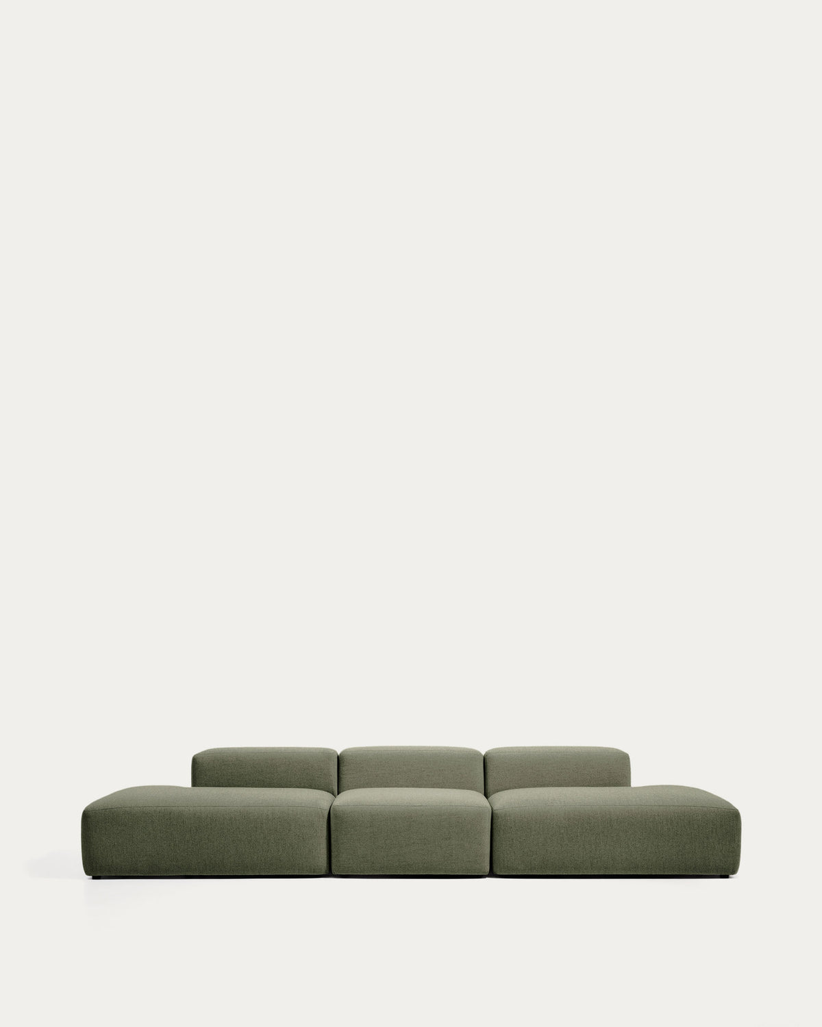 4-Sitzer-Sofa Blok in moosgrüner Chenille, 380 cm, FSC Mix Credit in Grün präsentiert im Onlineshop von KAQTU Design AG. 4er Sofa ist von Kave Home