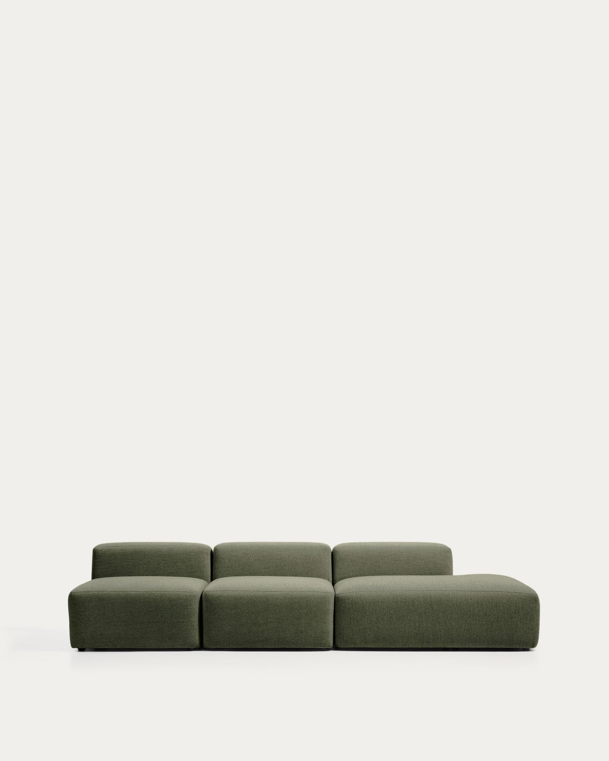 3-Sitzer-Sofa Blok mit Randmodul rechts in moosgrüner Chenille, 325 cm, FSC Mix Credit in Grün präsentiert im Onlineshop von KAQTU Design AG. 3er Sofa ist von Kave Home