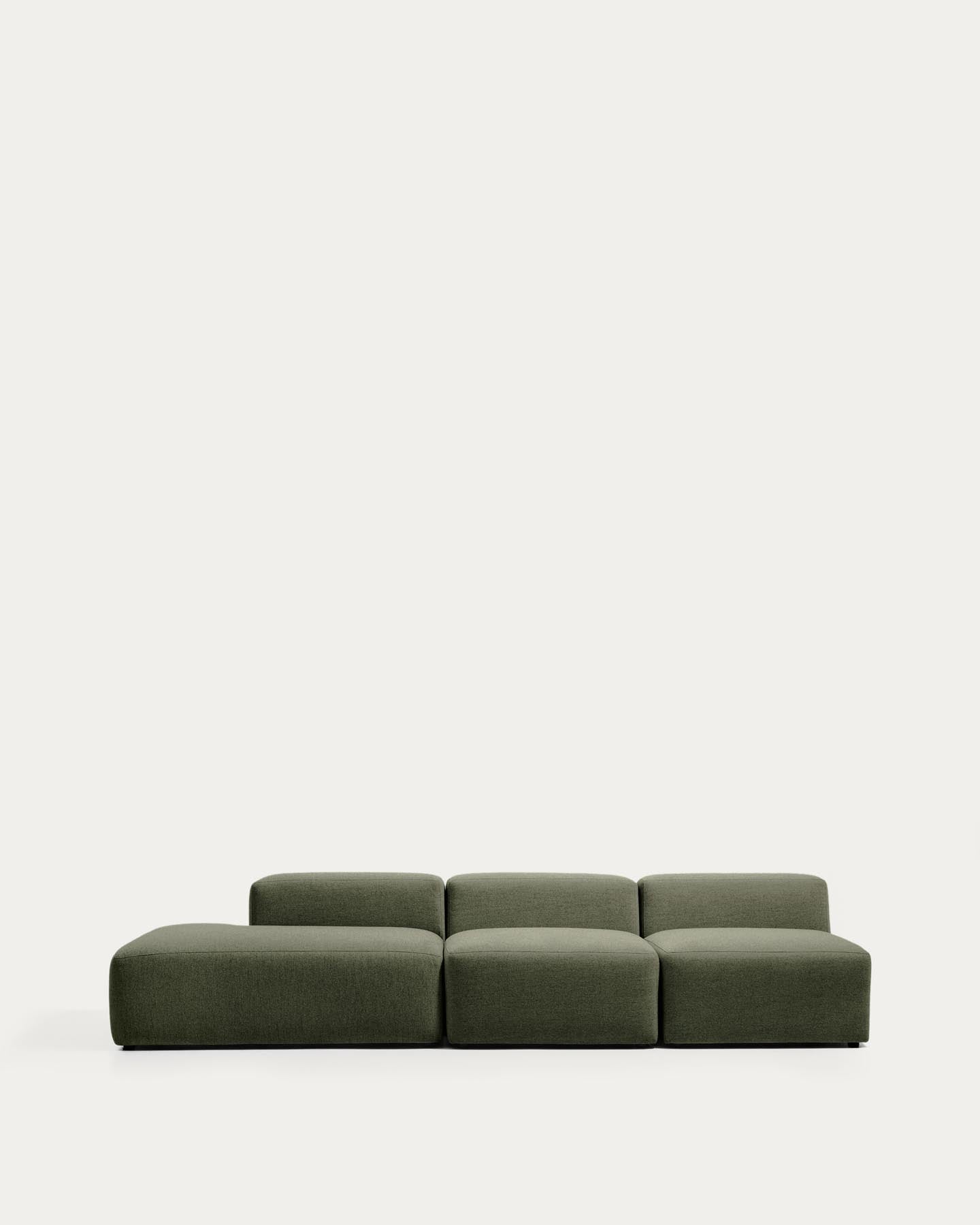 3-Sitzer-Sofa Blok mit Randmodul links in moosgrüner Chenille, 325 cm, FSC Mix Credit in Grün präsentiert im Onlineshop von KAQTU Design AG. 3er Sofa ist von Kave Home