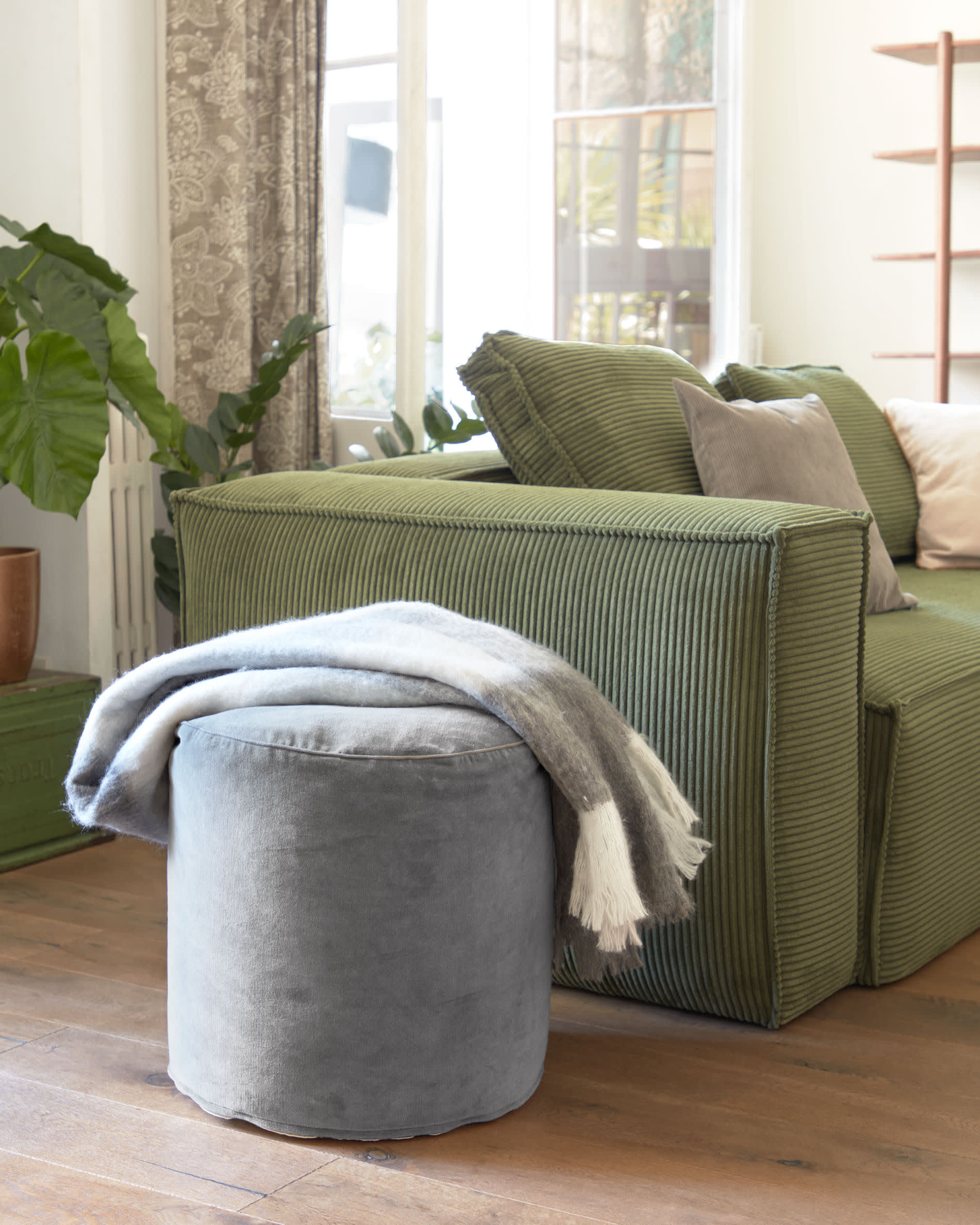 2-seater sofa Blok with thick, green cord 210 cm FSC Mix Credit