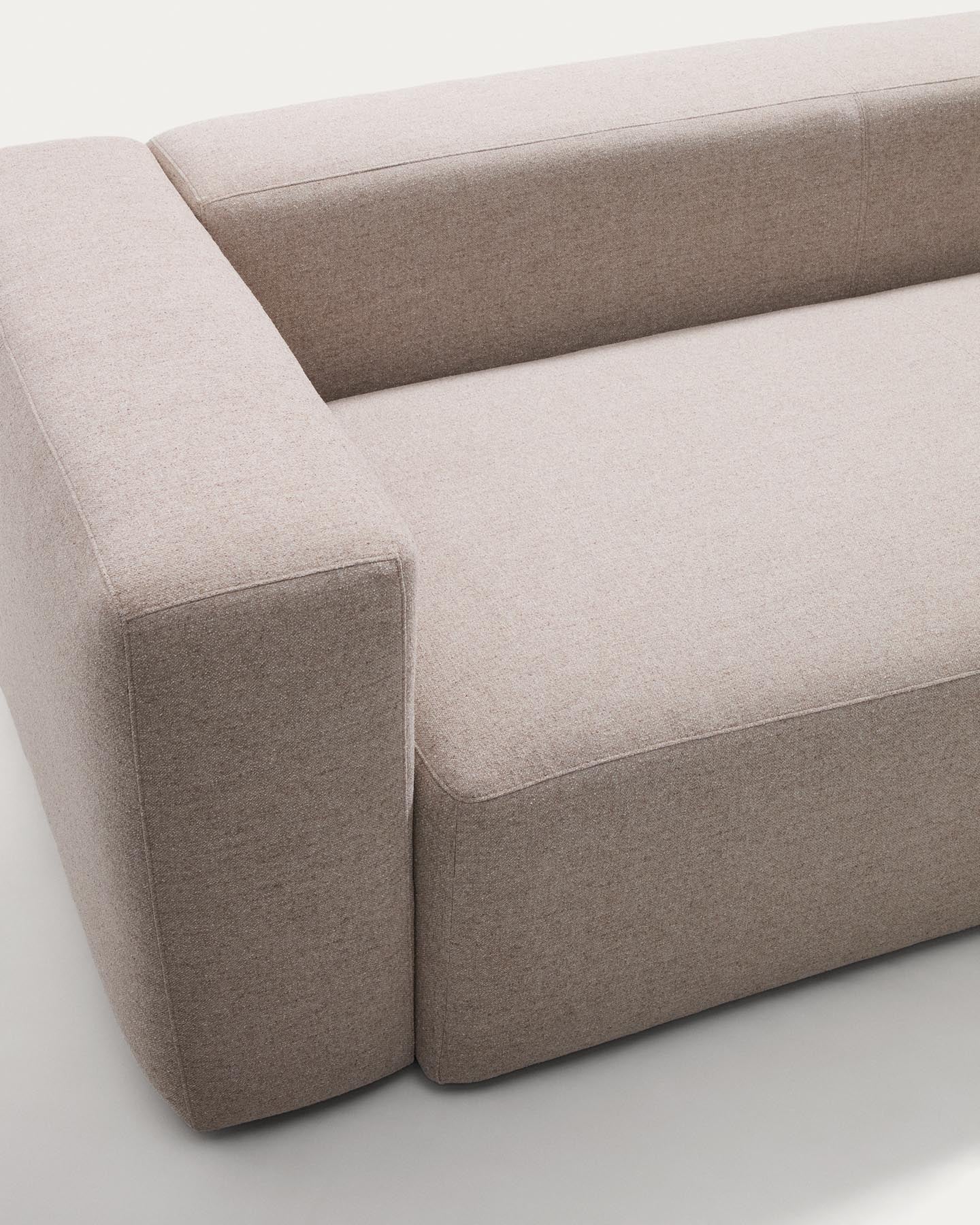 2-Sitzer-Sofa Blok in beiger Chenille, 210 cm, FSC Mix Credit in Beige präsentiert im Onlineshop von KAQTU Design AG. 2er Sofa ist von Kave Home
