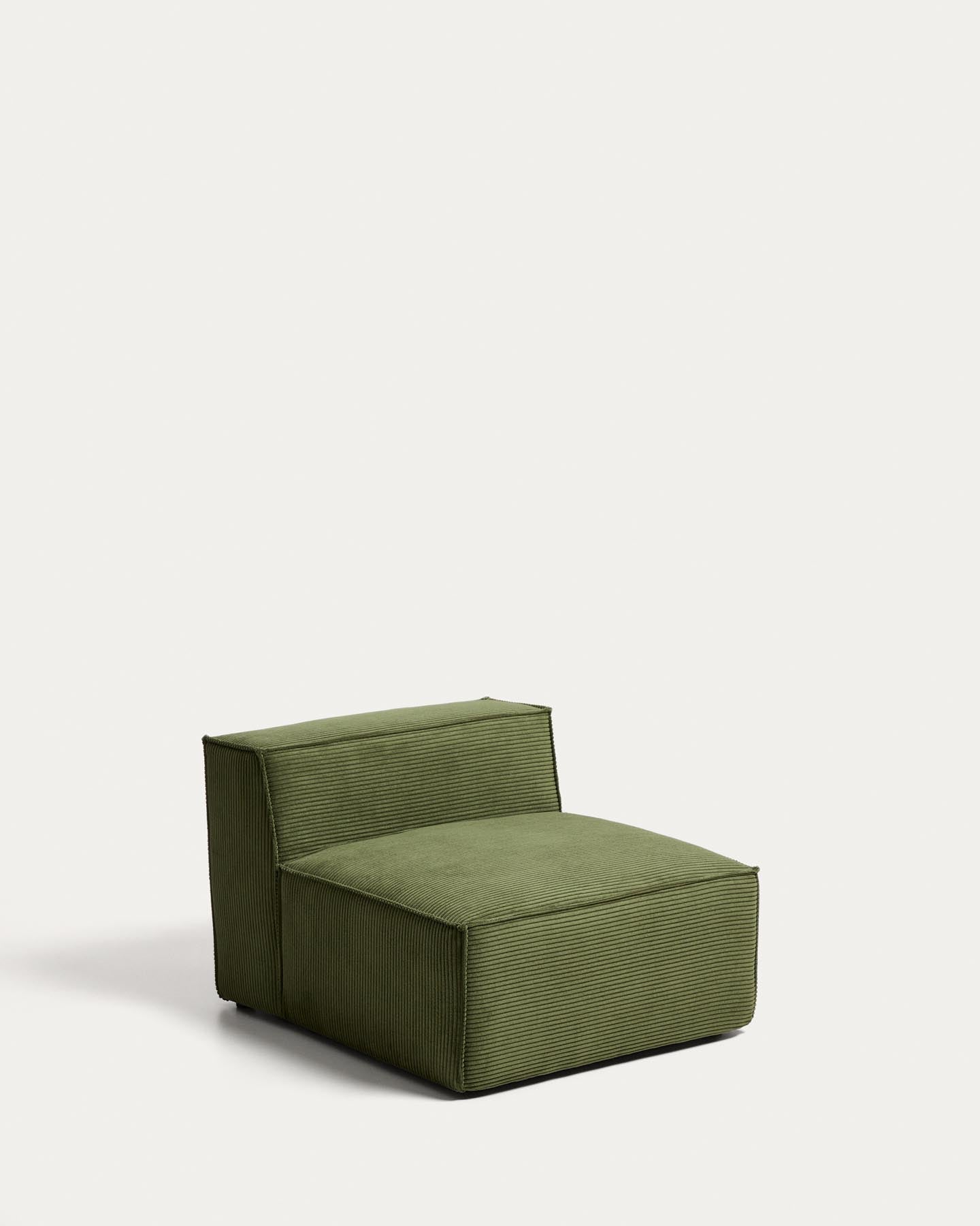 Sessel Blok mit grobem grünem Cord 90 cm FSC Mix Credit in Grün präsentiert im Onlineshop von KAQTU Design AG. Pouf ist von Kave Home