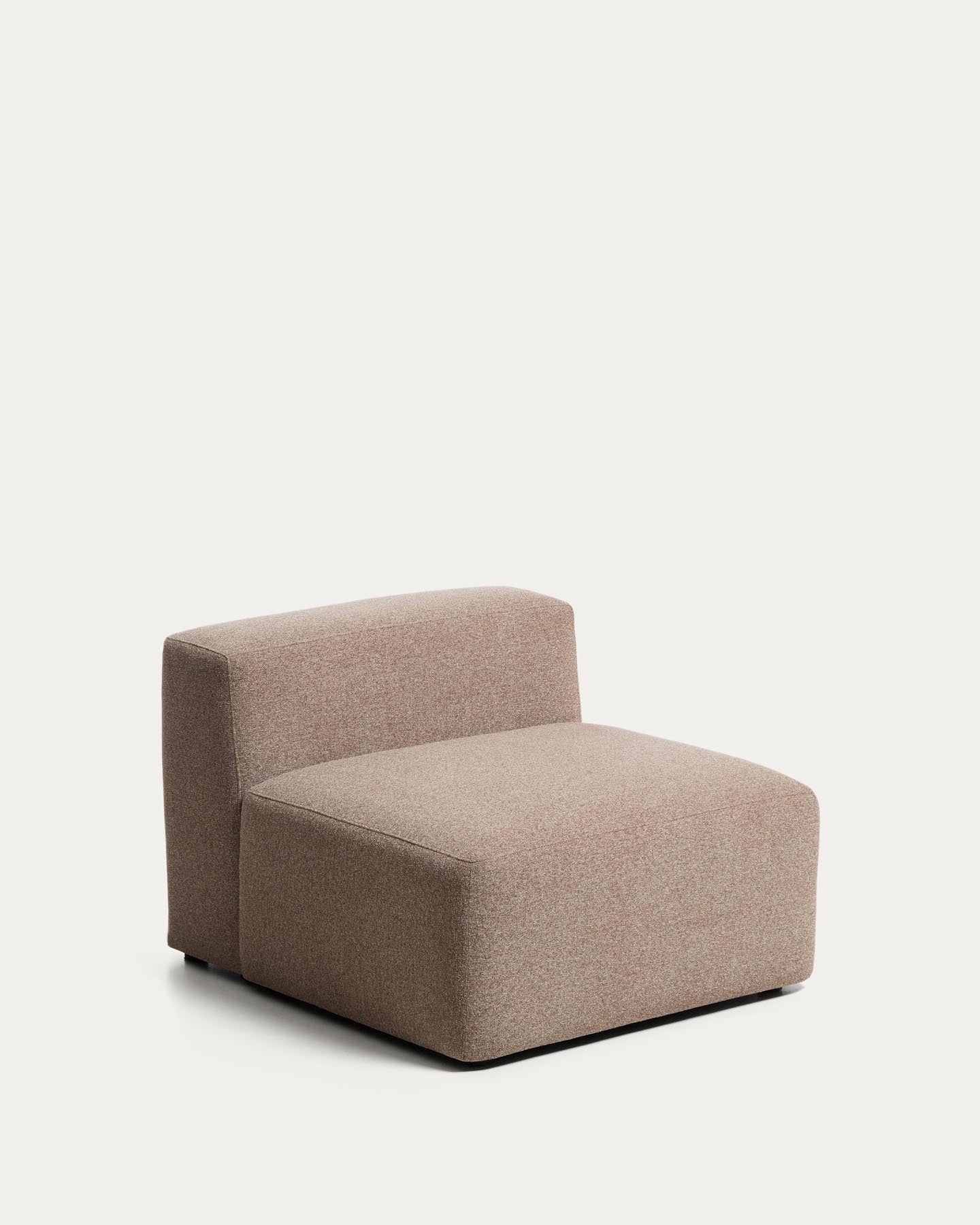 Sessel Blok in brauner Chenille, 90 cm, FSC Mix Credit in Taupe präsentiert im Onlineshop von KAQTU Design AG. Pouf ist von Kave Home