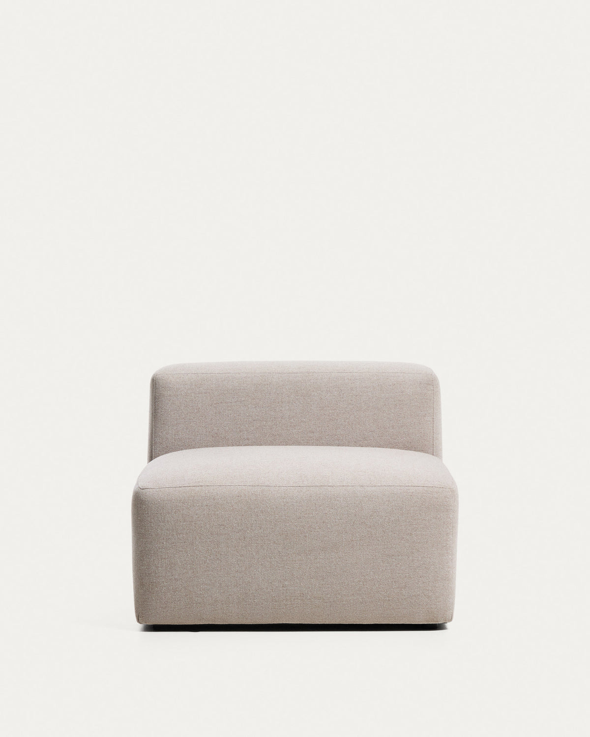 Sessel Blok in beiger Chenille, 90 cm, FSC Mix Credit in Beige präsentiert im Onlineshop von KAQTU Design AG. Pouf ist von Kave Home