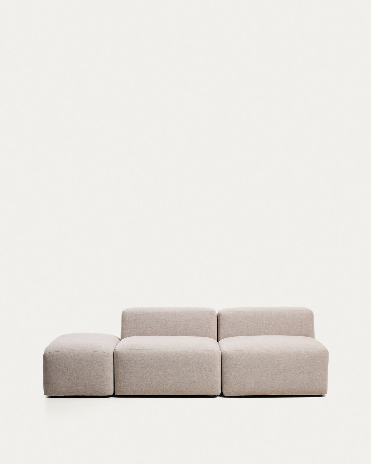 3-Sitzer-Sofa Blok mit Pouf-Randmodul in beiger Chenille, 240 cm, FSC Mix Credit in Beige präsentiert im Onlineshop von KAQTU Design AG. 3er Sofa ist von Kave Home