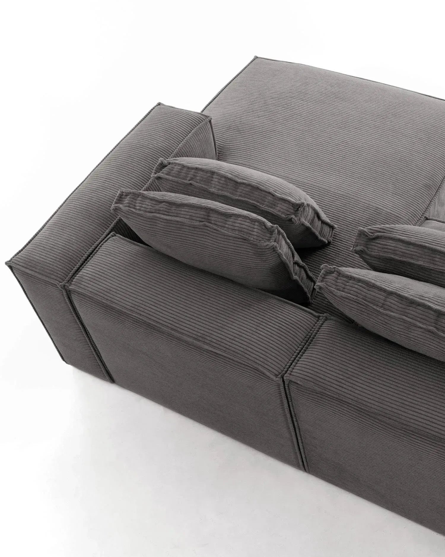 4-Sitzer-Sofa Blok mit dickem, grauen Cord und Chaiselongue rechts 330 cm FSC Mix Credit in Grau präsentiert im Onlineshop von KAQTU Design AG. 4er Sofa ist von Kave Home