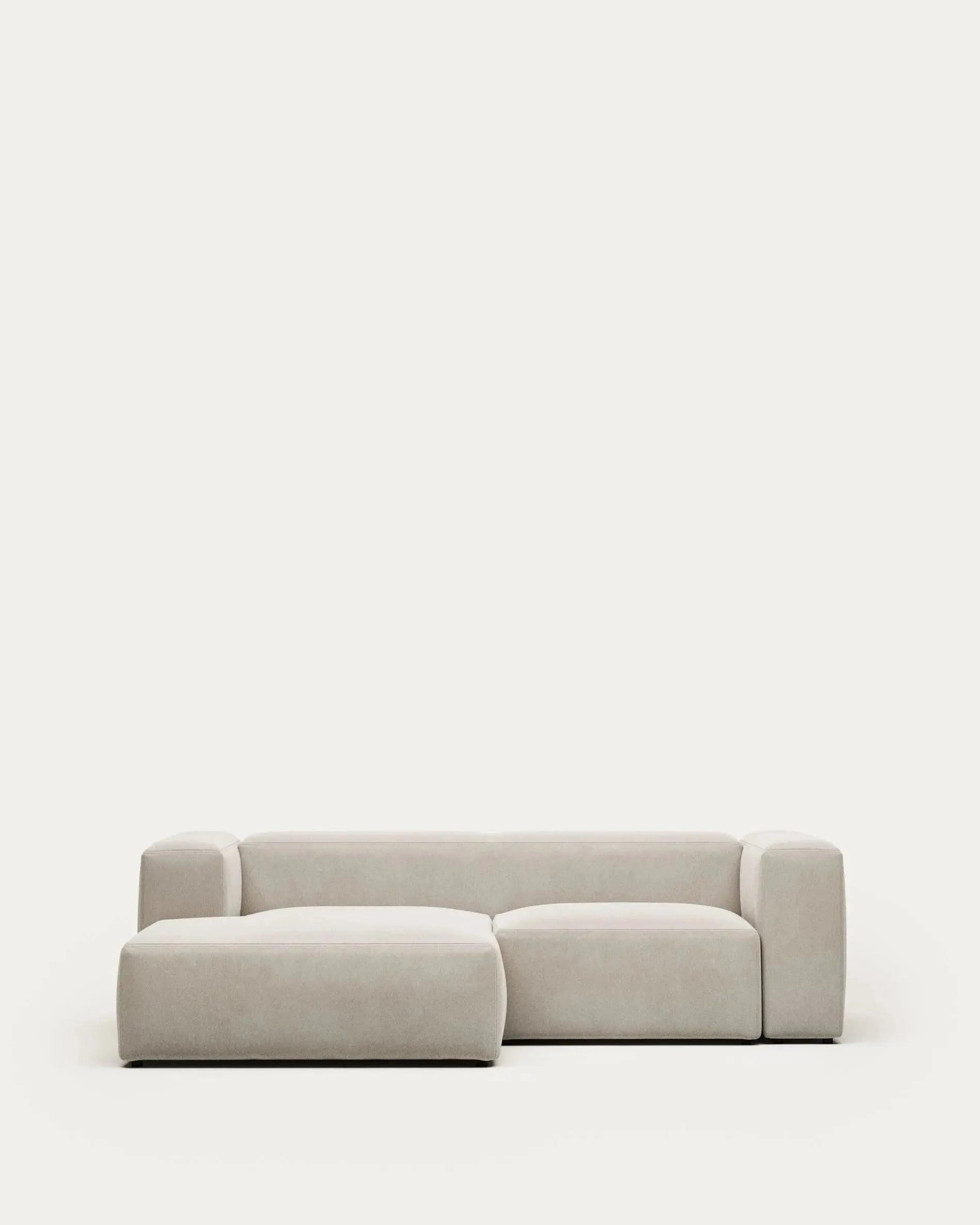 Elegantes, beiges 2-Sitzer Sofa mit linker Chaiselongue, 240 cm, FSC-zertifiziert, pflegeleicht, zeitloses Design.