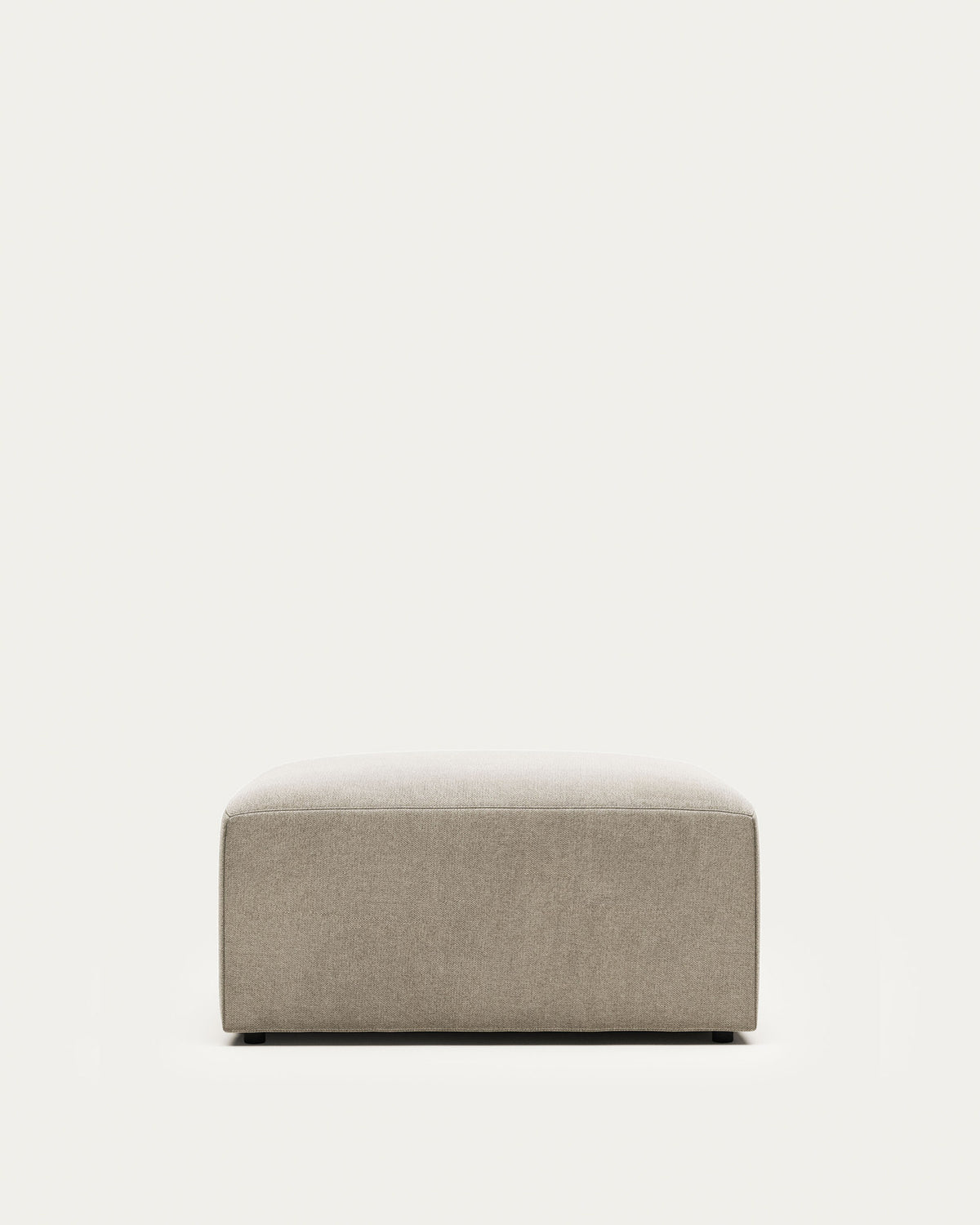 Fussablage Blok, schwer entflammbar mit beiger Chenille, 90 x 74 cm in Beige präsentiert im Onlineshop von KAQTU Design AG. Pouf ist von Kave Home