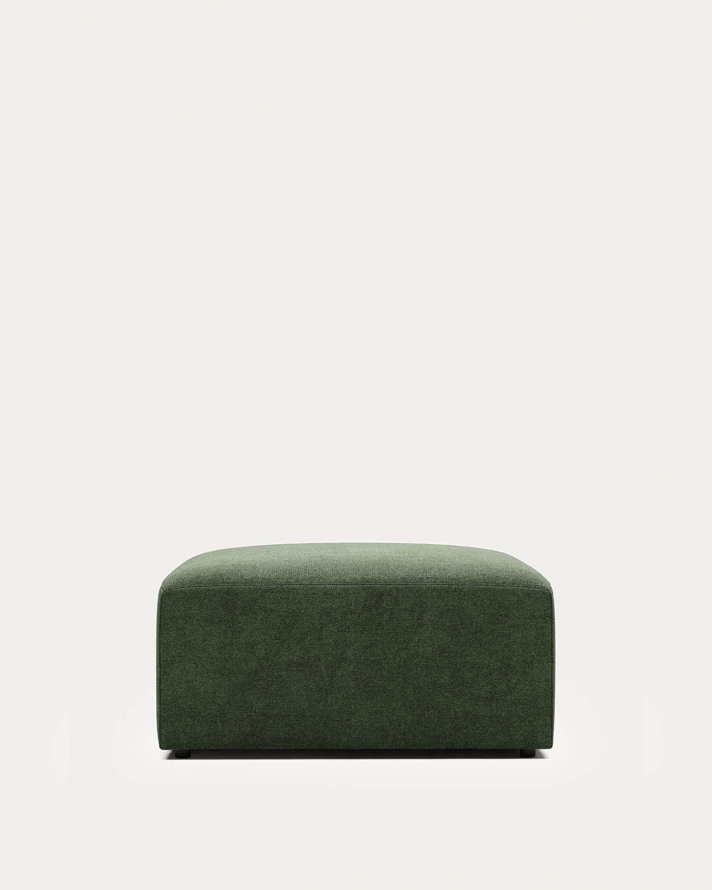 Fussablage Blok, schwer entflammbar mit grüner Chenille, 90 x 74 cm in Grün präsentiert im Onlineshop von KAQTU Design AG. Pouf ist von Kave Home
