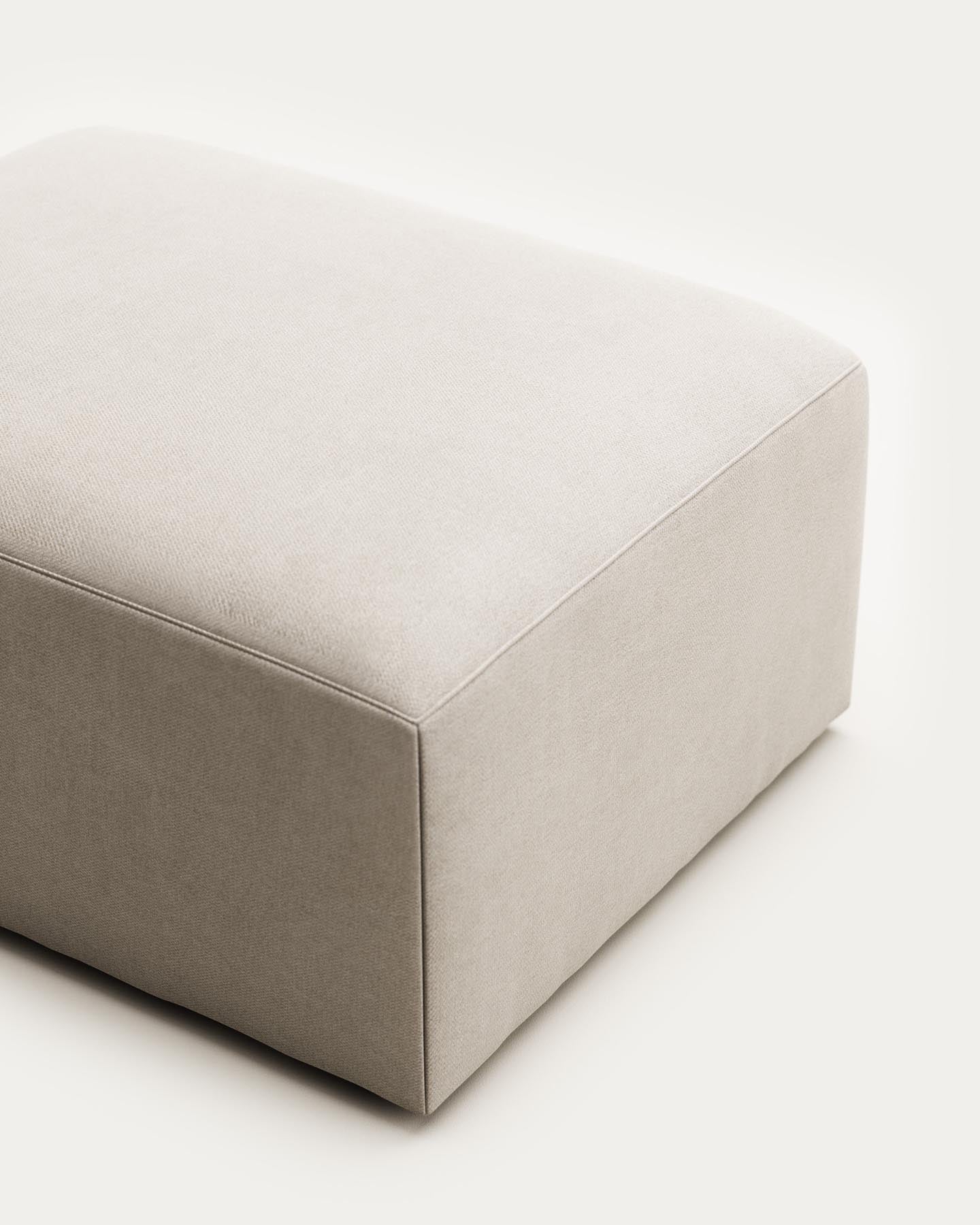 Fussablage Blok, schwer entflammbar mit weisser Chenille, 90 x 74 cm in Grau präsentiert im Onlineshop von KAQTU Design AG. Pouf ist von Kave Home