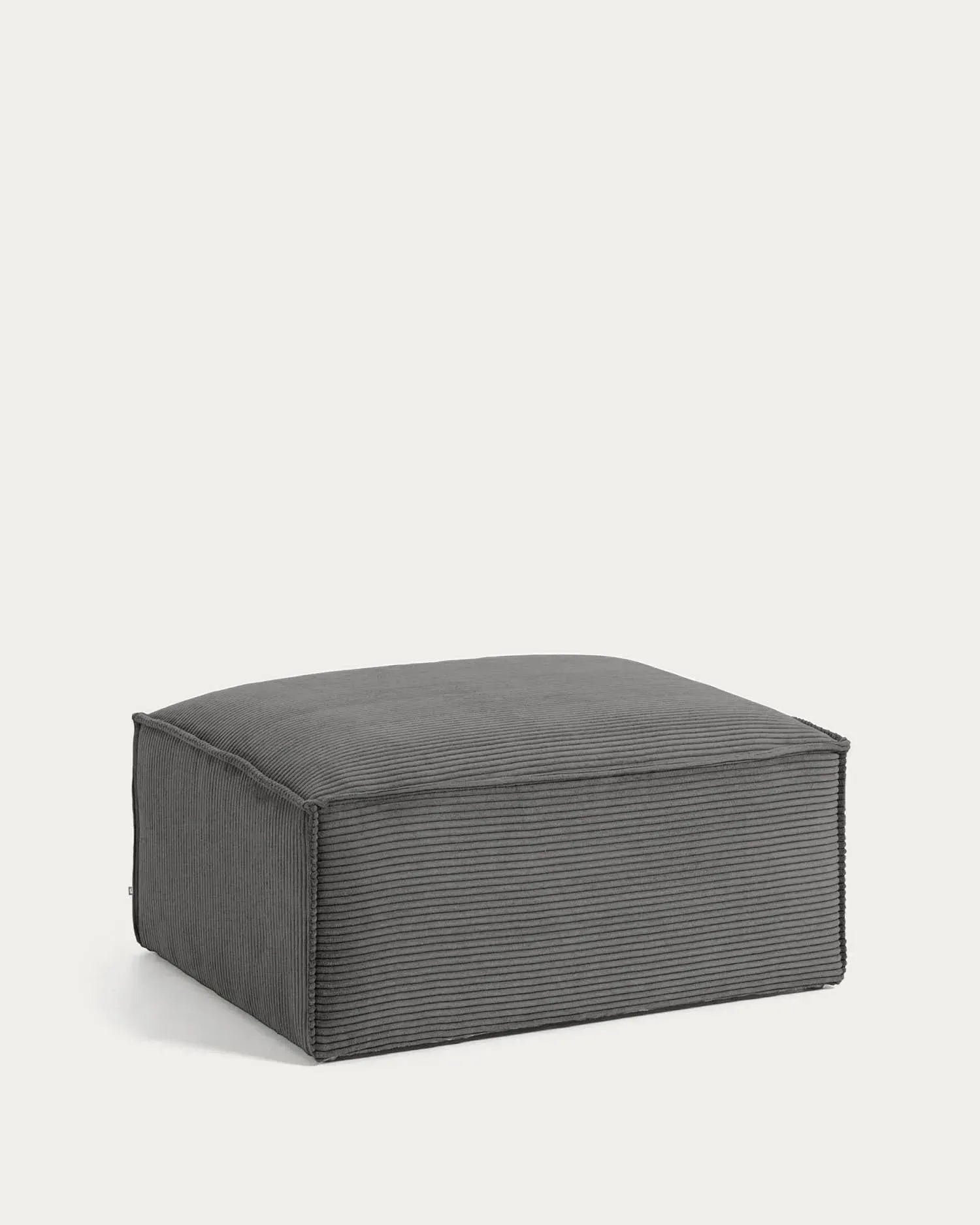Fußablage Blok breiter Cord grau 90 x 70 cm in Grau präsentiert im Onlineshop von KAQTU Design AG. Hocker ist von Kave Home