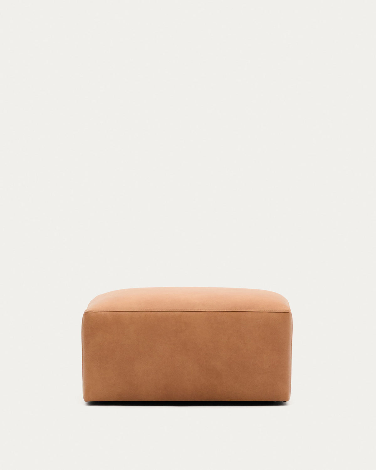 Fussstütze Blok aus braunem Leder 90 x 74 cm in Braun präsentiert im Onlineshop von KAQTU Design AG. Modulares Sofa ist von Kave Home