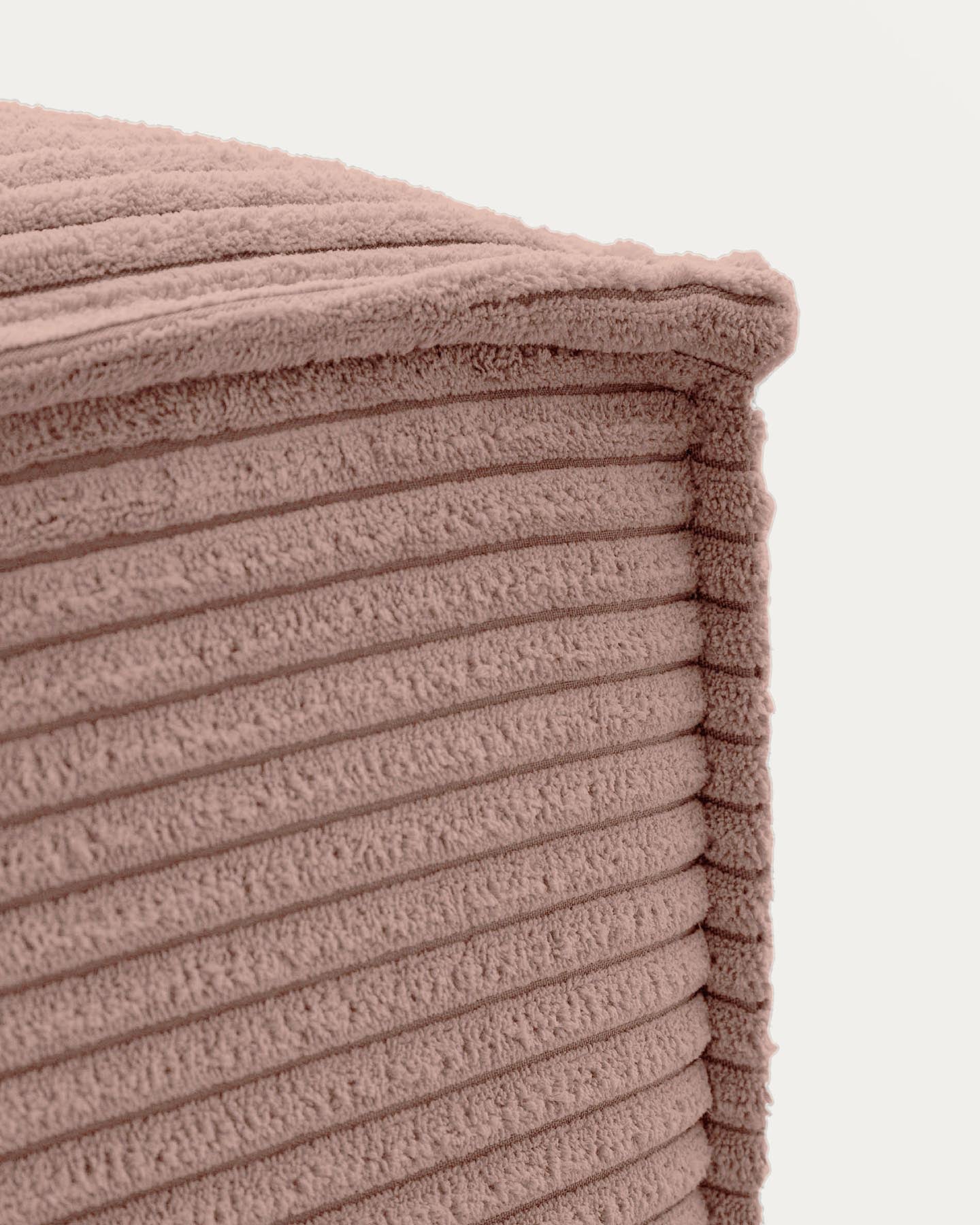 Fussablage Blok, schwer entflammbar mit dickem Cord in Rosa, 90 x 74 cm in Rosa präsentiert im Onlineshop von KAQTU Design AG. Pouf ist von Kave Home