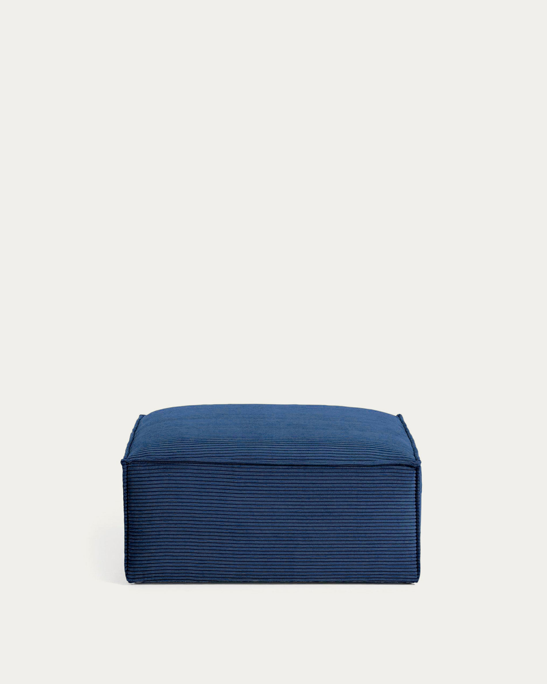Fussablage Blok, schwer entflammbar mit dickem Cord in Blau, 90 x 74 cm, FSC Mix Credit FR in Blau präsentiert im Onlineshop von KAQTU Design AG. Pouf ist von Kave Home