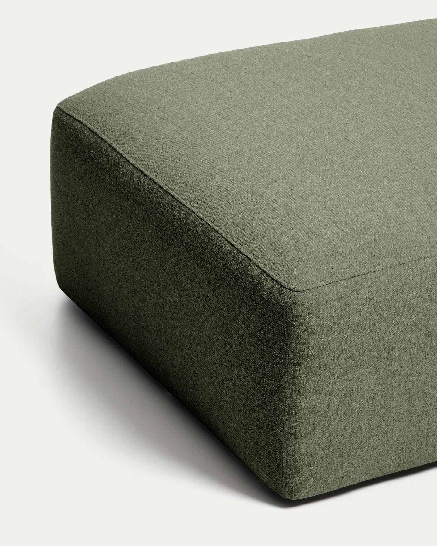 Pouf-Randmodul Blok in grüner Chenille, 90 x 104 cm, FSC Mix Credit in Grün präsentiert im Onlineshop von KAQTU Design AG. Pouf ist von Kave Home