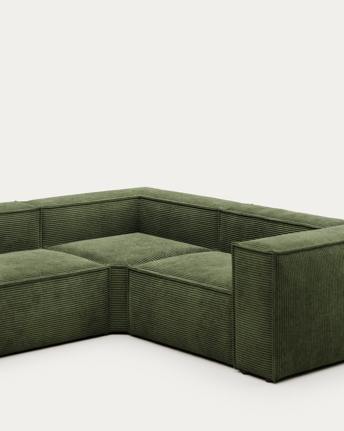 4-Sitzer-Ecksofa Blok, schwer entflammbar mit dickem, grünem Cord, 320 x 230 cm / 230 x 320 cm, FSC Mix Credit in Grün präsentiert im Onlineshop von KAQTU Design AG. Ecksofa ist von Kave Home