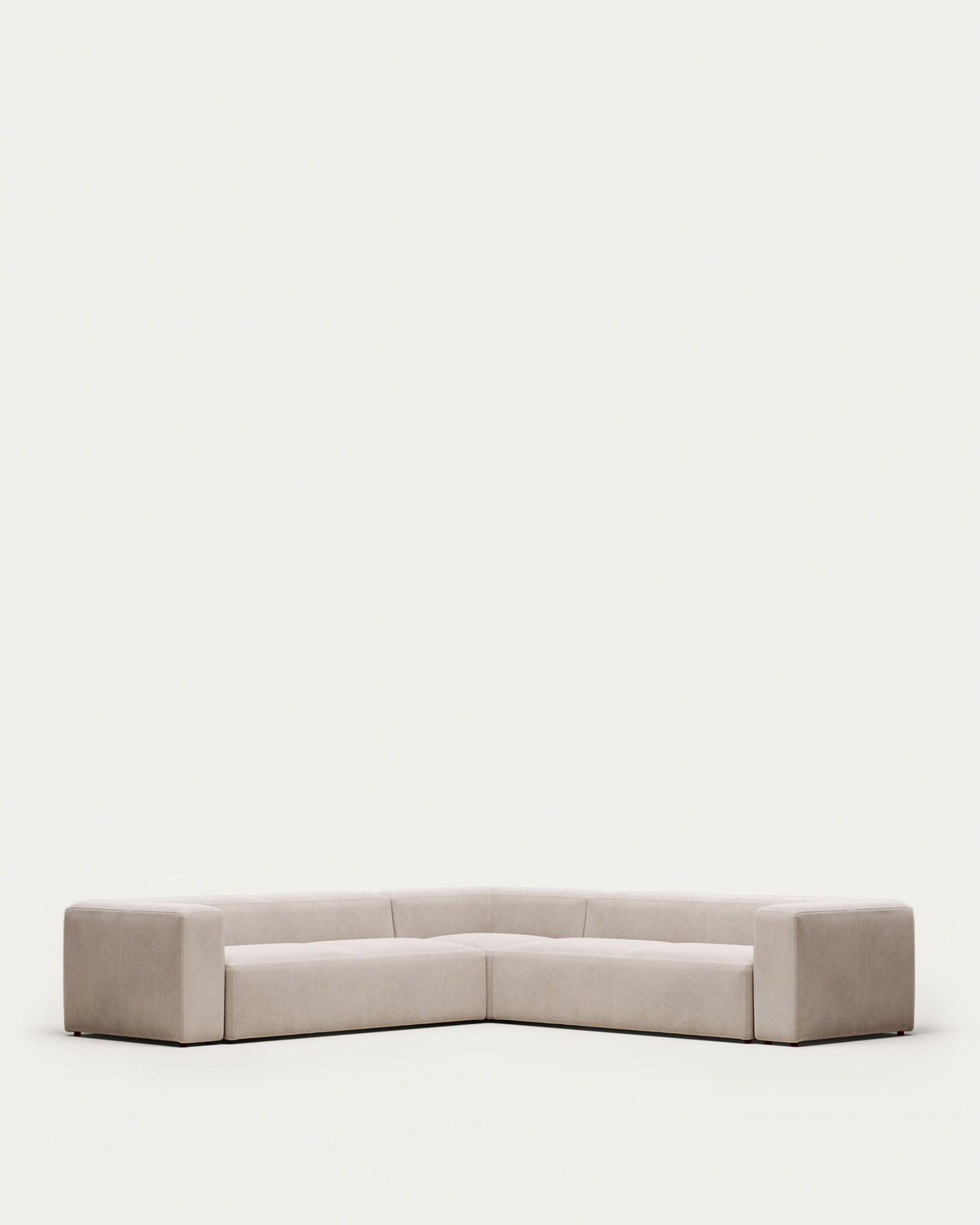 6-Sitzer-Ecksofa Blok mit beiger Chenille 320 x 320 cm FSC Mix Credit in Beige präsentiert im Onlineshop von KAQTU Design AG. Ecksofa ist von Kave Home