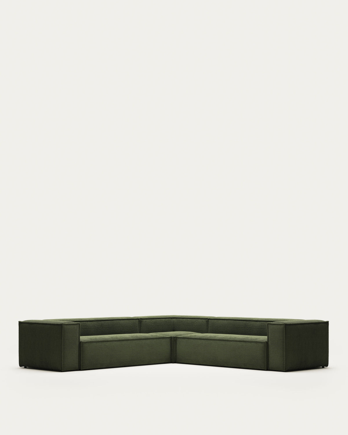 6-Sitzer-Ecksofa Blok mit dickem, grünen Cord 320 x 320 cm FSC Mix Credit in Grün präsentiert im Onlineshop von KAQTU Design AG. Ecksofa ist von Kave Home