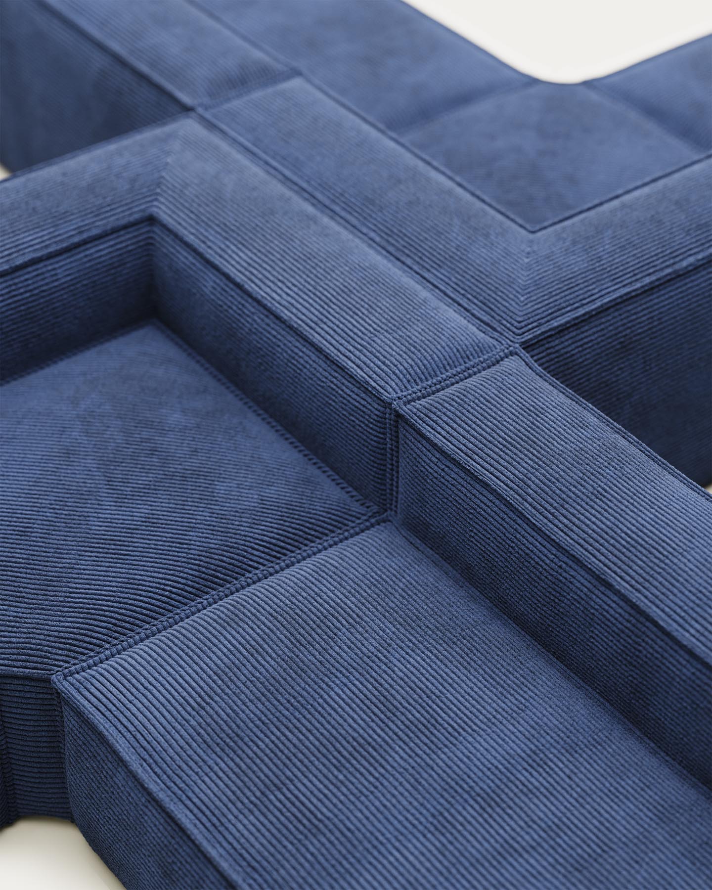 Blok 6-Sitzer-Ecksofa breiter Cord in Blau 320 x 320 FR in Blau präsentiert im Onlineshop von KAQTU Design AG. Ecksofa ist von Kave Home