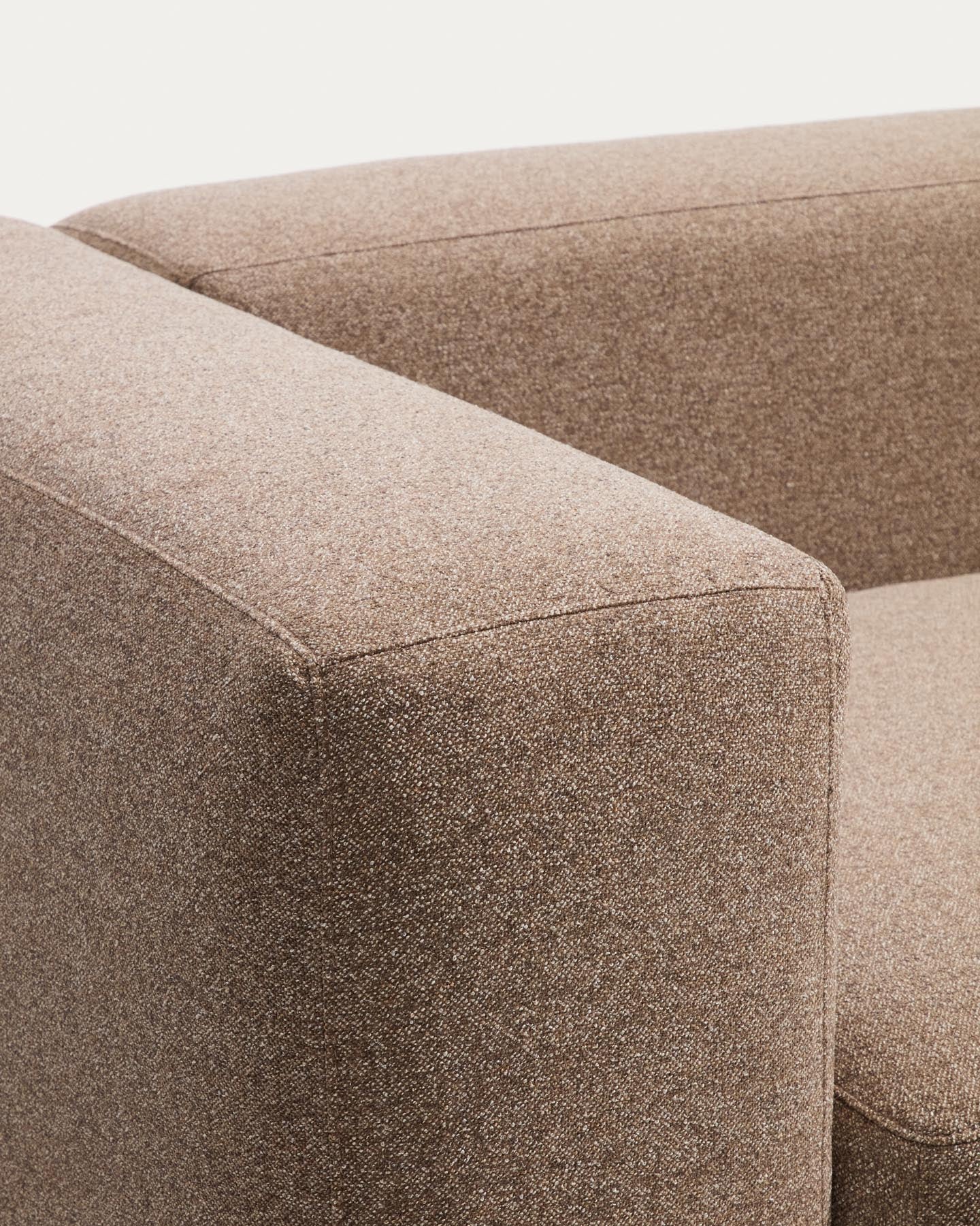 5-Sitzer-Ecksofa Blok in brauner Chenille, 320 x 290 cm / 290 x 320 cm, FSC Mix Credit in Taupe präsentiert im Onlineshop von KAQTU Design AG. Ecksofa ist von Kave Home
