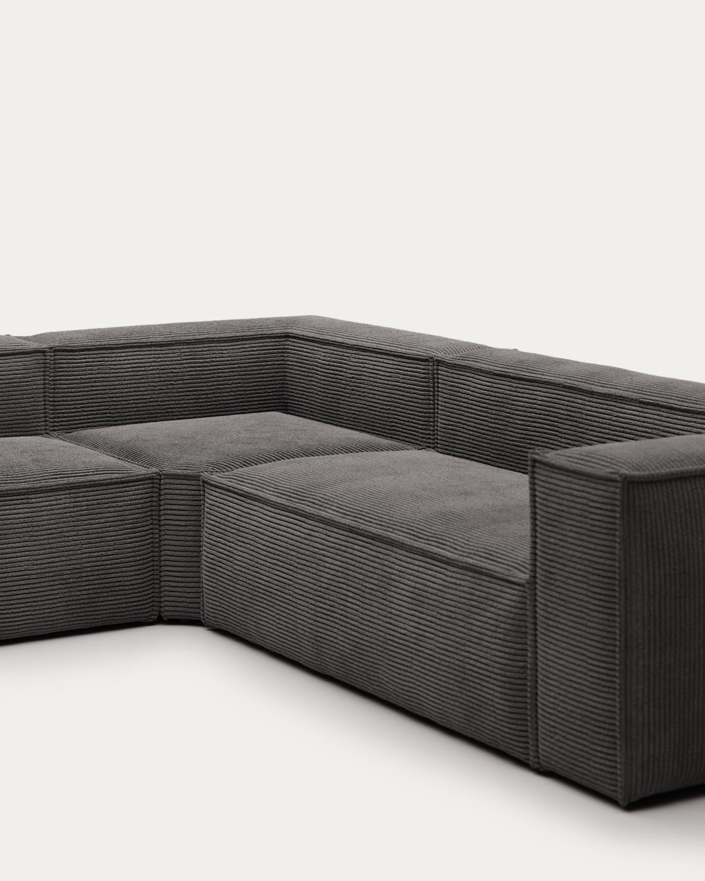 Blok 5-Sitzer-Ecksofa breiter Cord in Grau 320 x 290 / 290 x 320 cm FR in Grau präsentiert im Onlineshop von KAQTU Design AG. Ecksofa ist von Kave Home