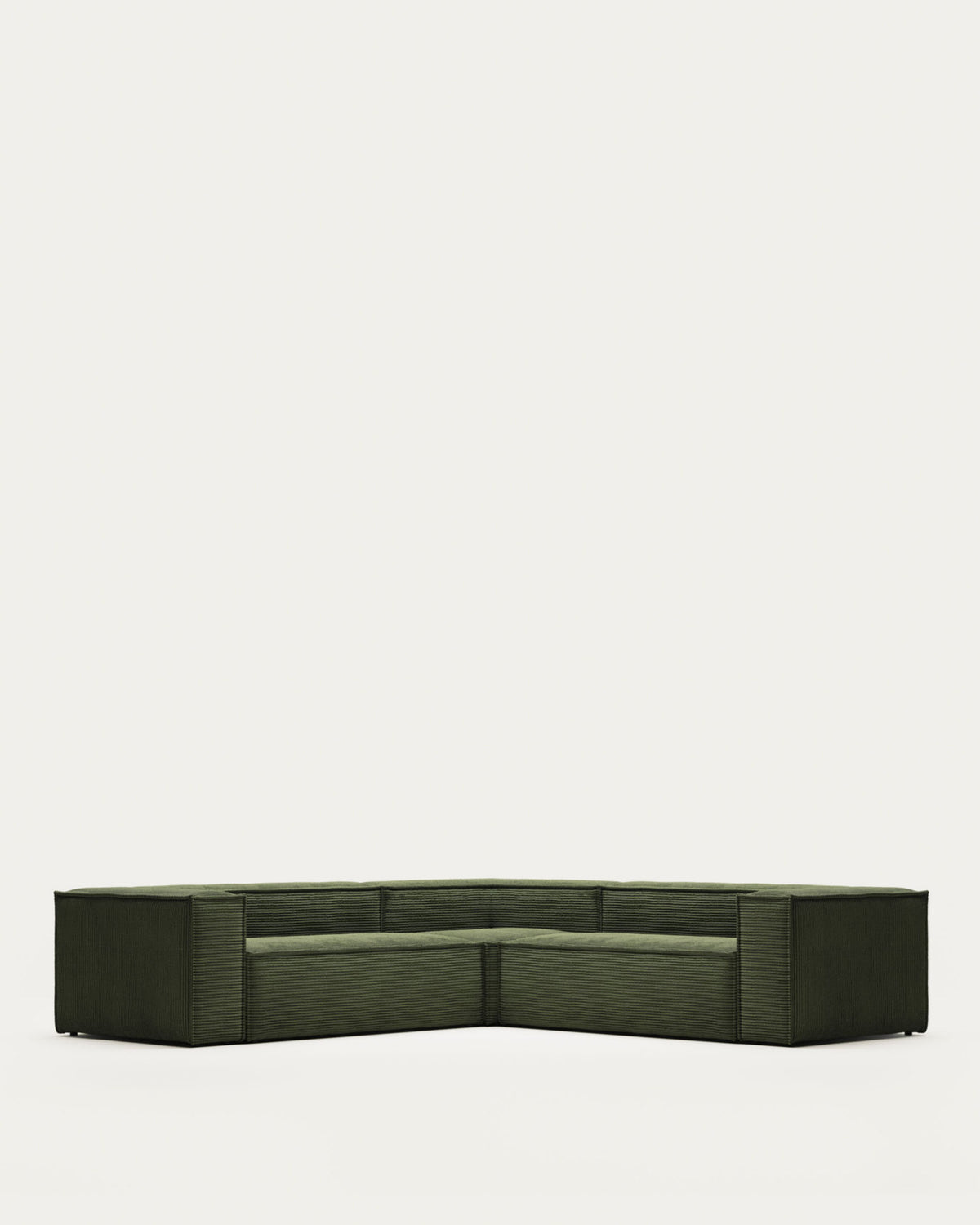4-Sitzer-Ecksofa Blok, schwer entflammbar mit dickem, grünen Cord, 290 x 290 cm, FSC Mix Credit in Grün präsentiert im Onlineshop von KAQTU Design AG. Ecksofa ist von Kave Home
