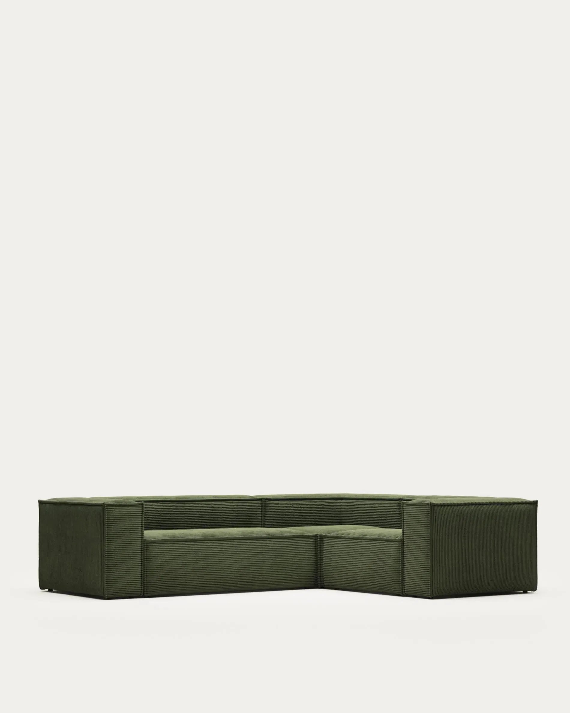 Modernes Ecksofa aus grünem Cord, 3-Sitzer, 290x230 cm, FSC-zertifiziert, stilvoll und nachhaltig von Kave Home.