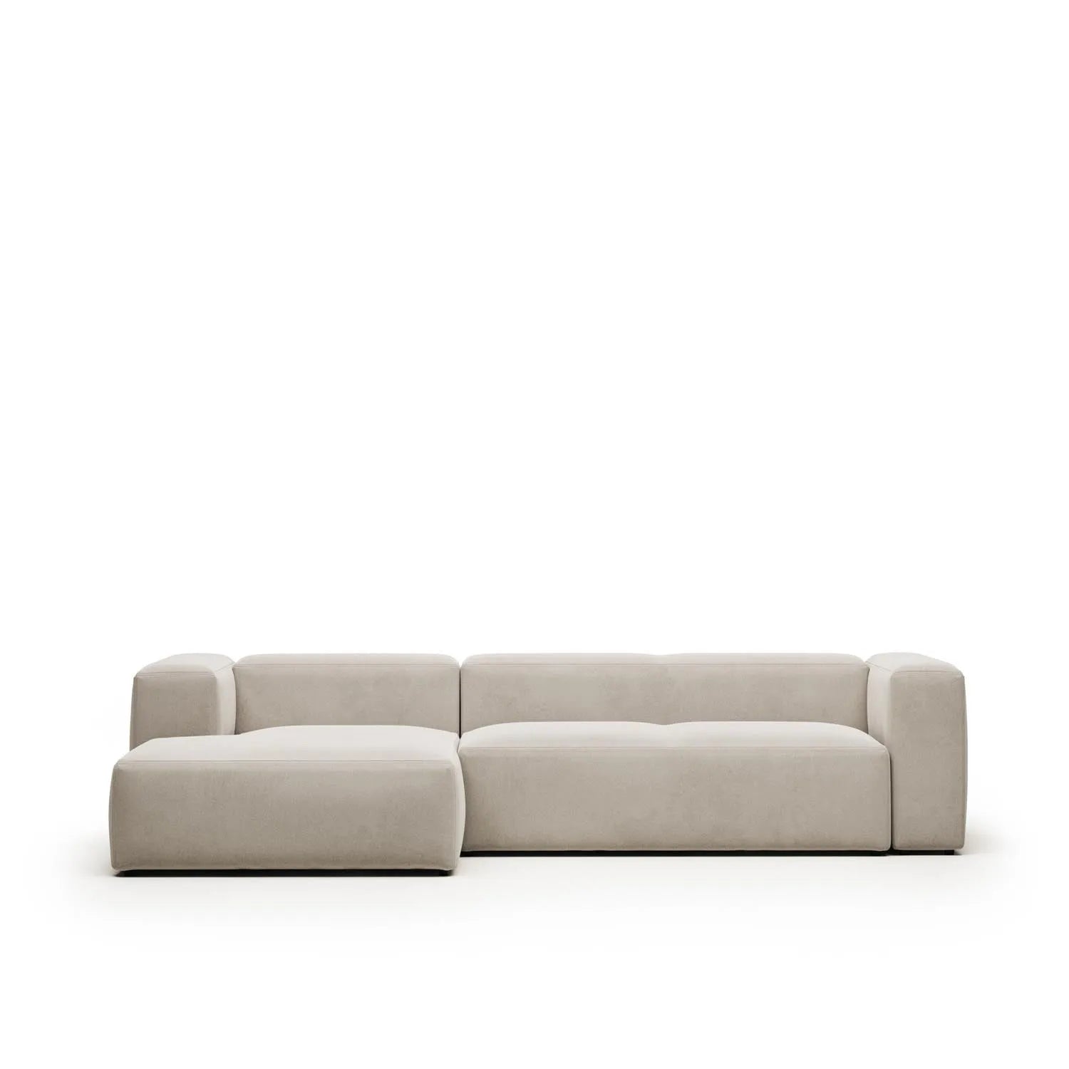 3D-Modell eines eleganten, beigen Blok 3-Sitzer Sofas mit linker Chaiselongue, 300 cm breit, von Kave Home.