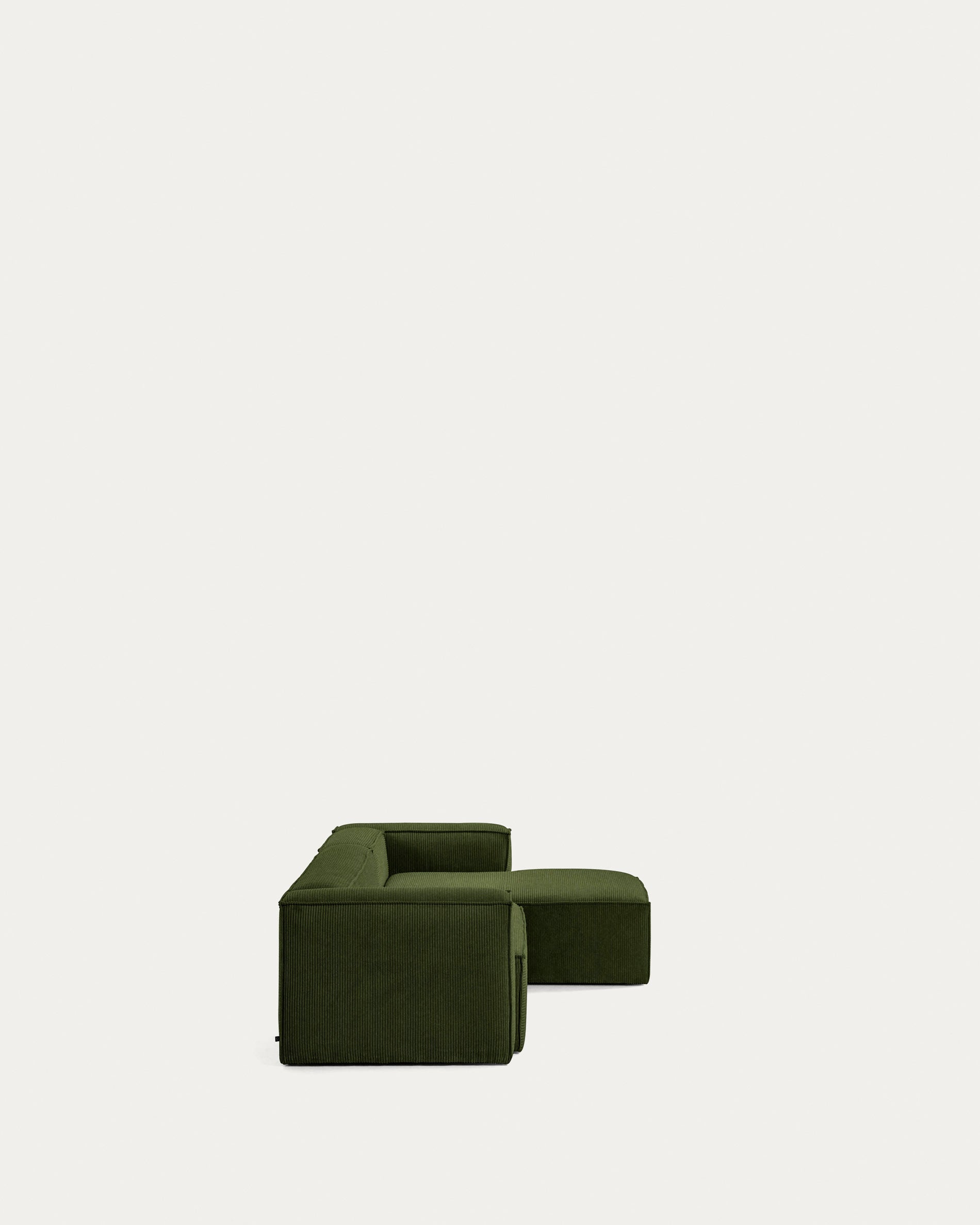 Das Blok 3-Sitzer-Sofa in grünem Cord mit rechter Chaiselongue (300 cm) bietet nachhaltigen Stil und höchsten Komfort.