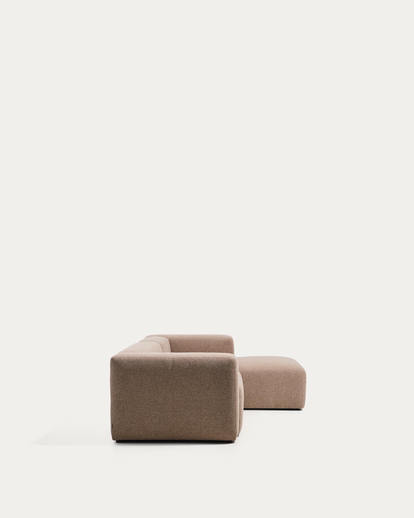 3-Sitzer-Sofa Blok mit Chaiselongue rechts in brauner Chenille, 300 cm, FSC Mix Credit in Taupe präsentiert im Onlineshop von KAQTU Design AG. L-Sofa rechts ist von Kave Home