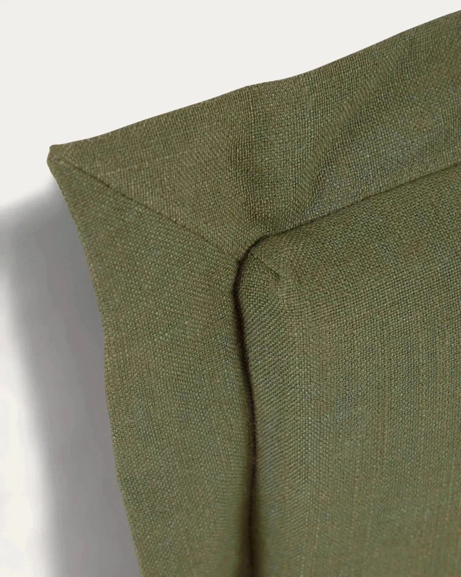 Tanit Bettkopfteil mit abnehmbarem Bezug aus Leinen grün für Bett von 160 cm in Grün präsentiert im Onlineshop von KAQTU Design AG. Zubehör Bett ist von Kave Home