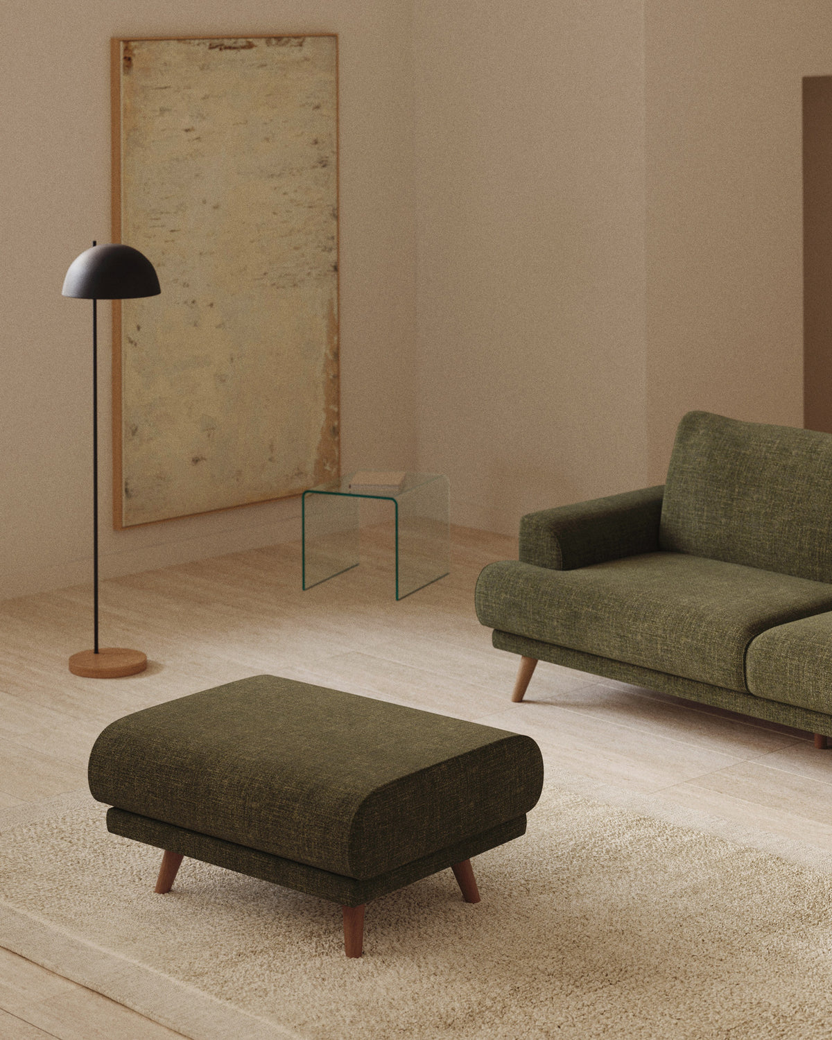 Fussablage Karin aus beiger Chenille und Beinen aus massivem Buchenholz mit walnussfarbener Oberfläche 90 x 70 cm in Dunkelgrün präsentiert im Onlineshop von KAQTU Design AG. Pouf ist von Kave Home