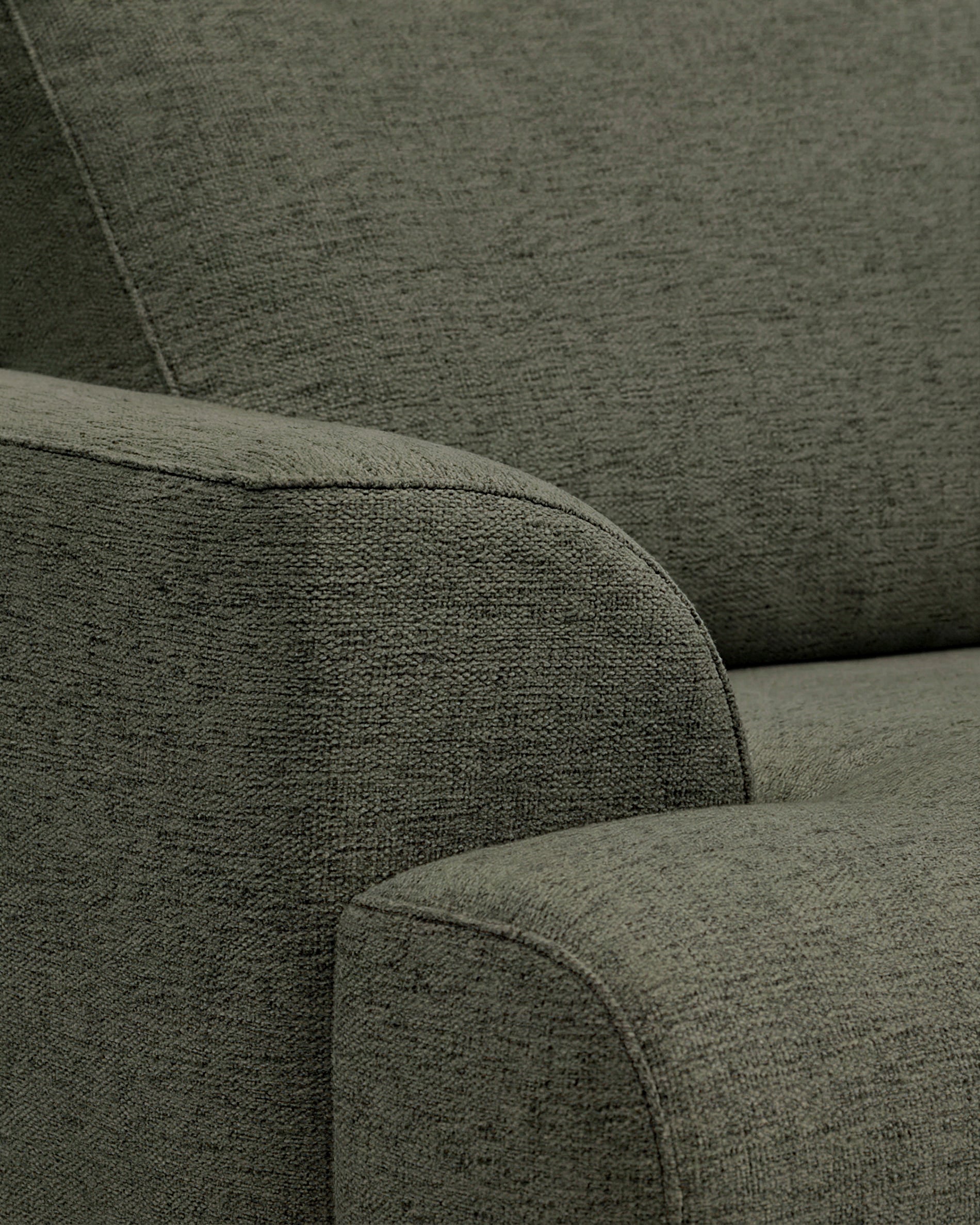 2-Sitzer-Sofa Karin aus dunkelgrüner Chenille mit Beinen aus massivem Buchenholz 210 cm in Dunkelgrün präsentiert im Onlineshop von KAQTU Design AG. 2er Sofa ist von Kave Home