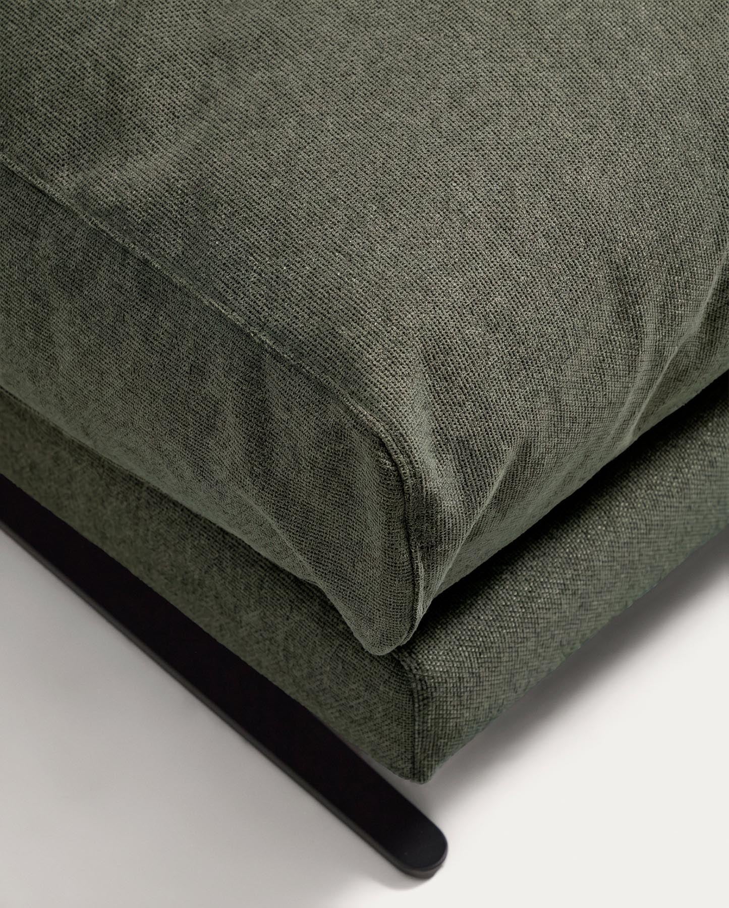 Fussablage Veliro, schwer entflammbar, in Dunkelgrün mit Stahlbeinen mit schwarzem Finish, 85 x 90 cm, FSC Mix Credit in Dunkelgrün präsentiert im Onlineshop von KAQTU Design AG. Pouf ist von Kave Home