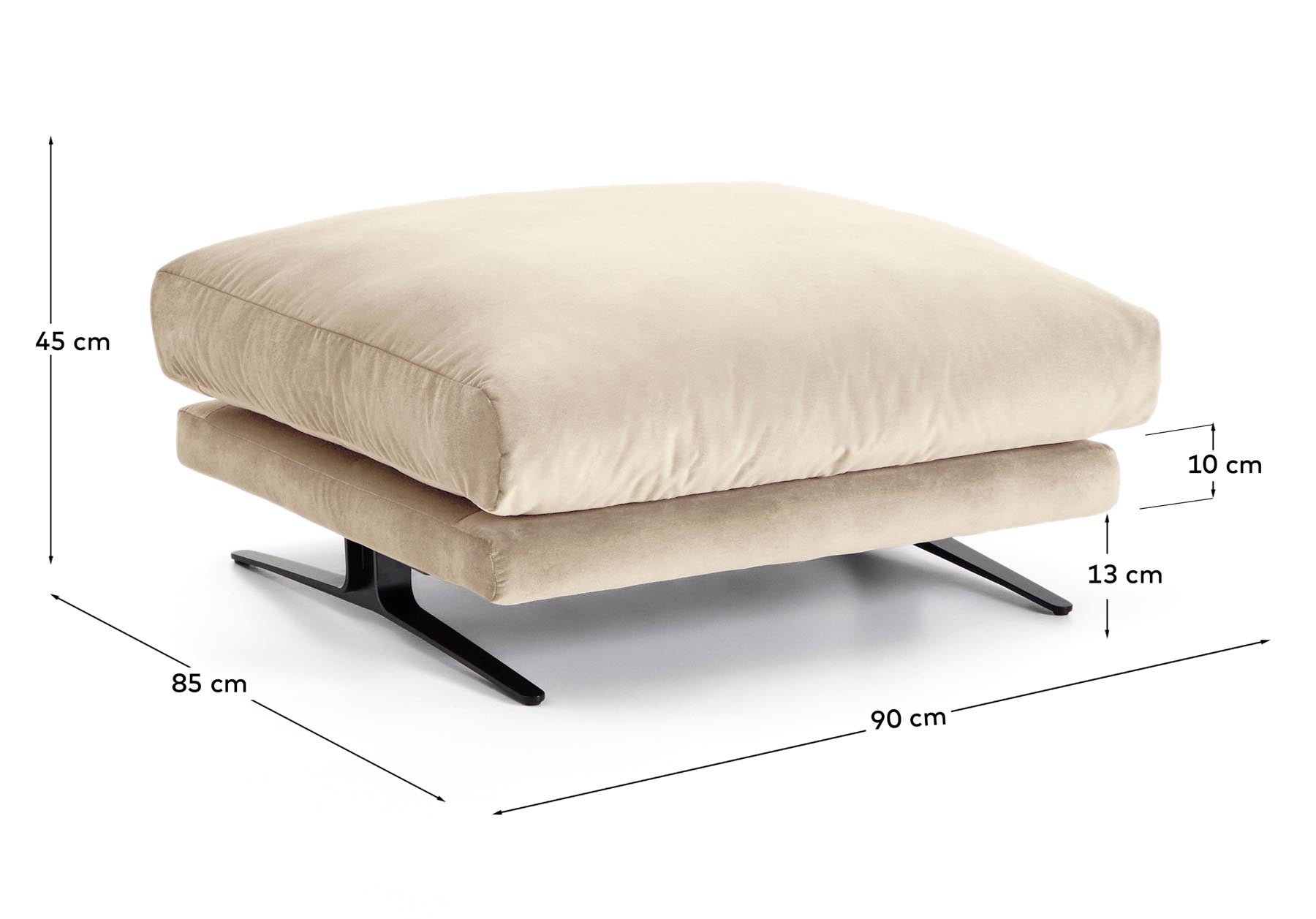 Fussablage Veliro, schwer entflammbar, mit perlweissem Samt und Stahlbeinen mit schwarzem Finish, 85 x 90 cm, FSC Mix Credit in Perle präsentiert im Onlineshop von KAQTU Design AG. Pouf ist von Kave Home