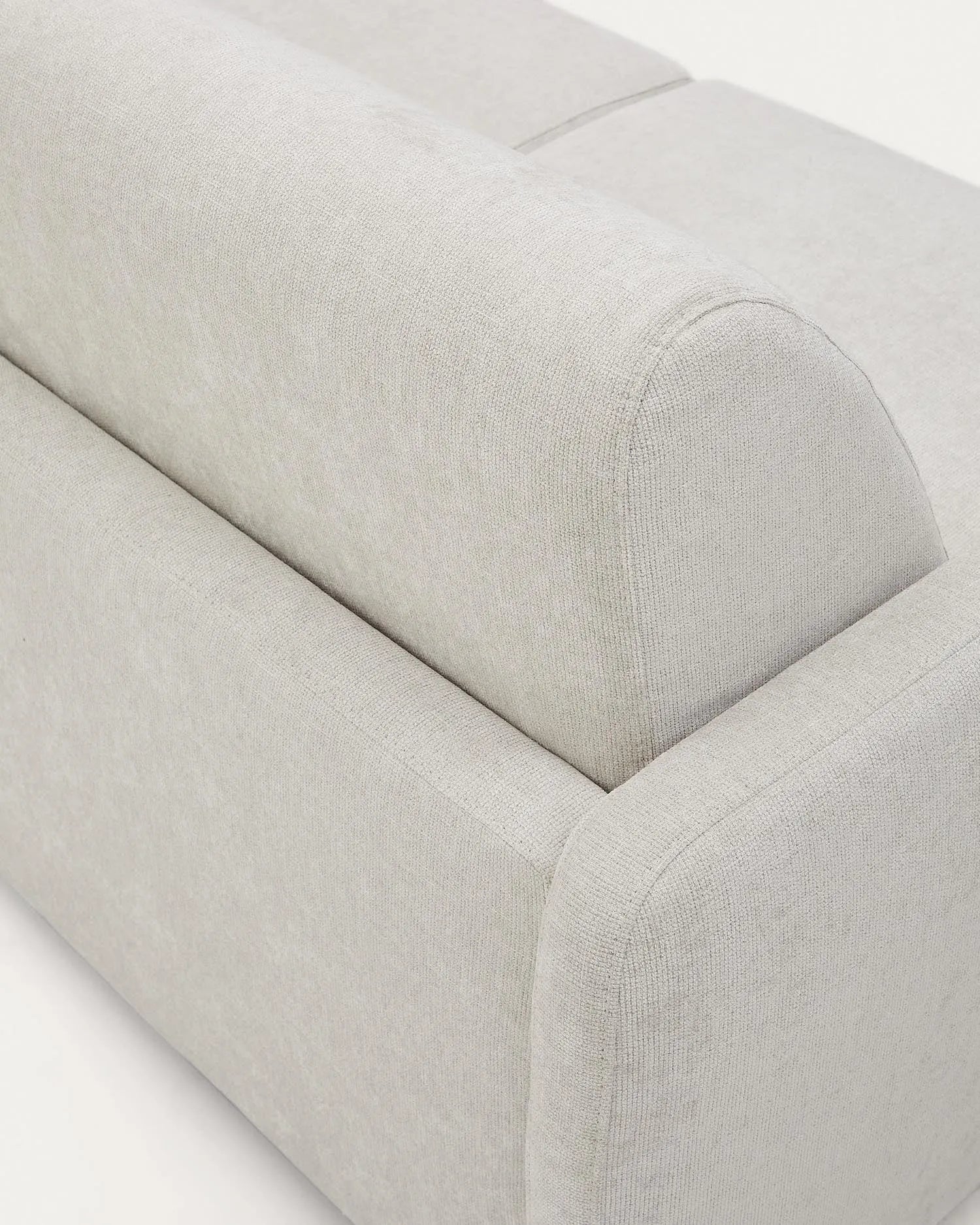 Elegantes 2-Sitzer Schlafsofa in Perlweiß mit viskoelastischer Matratze für optimalen Komfort und stilvolles Design.