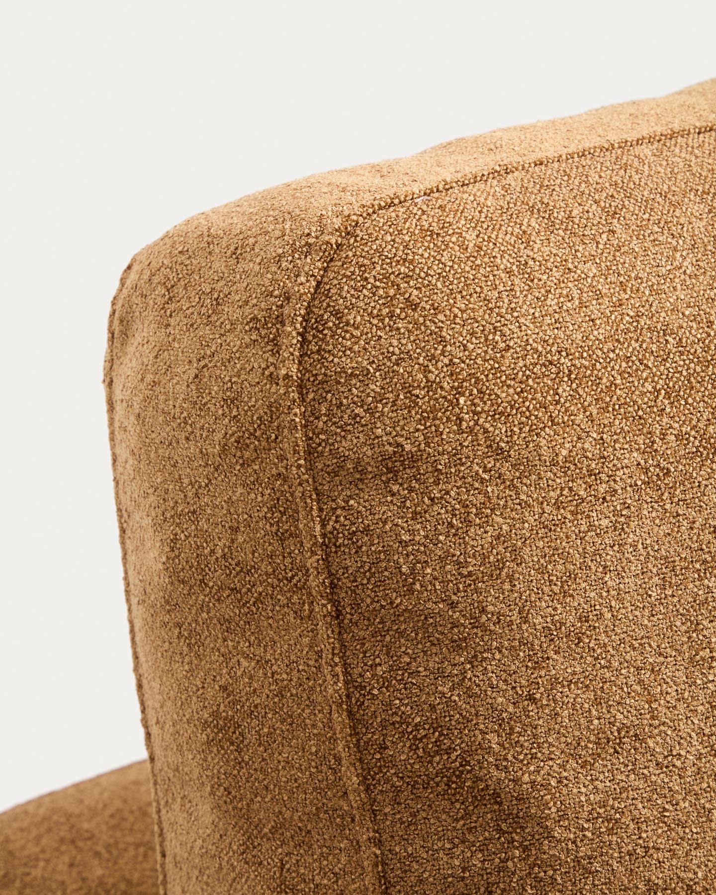 3-Sitzer-Modularsofa Gala aus senfgelbem Microbouclé, FSC Mix Credit, 240 cm in Senfgelb präsentiert im Onlineshop von KAQTU Design AG. 3er Sofa ist von Kave Home