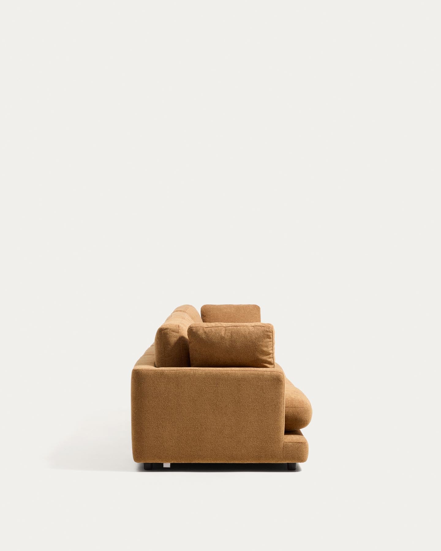 4-Sitzer-Sofa Gala aus senfgelbem Microbouclé, FSC Mix Credit, 300 cm in Senfgelb präsentiert im Onlineshop von KAQTU Design AG. 4er Sofa ist von Kave Home