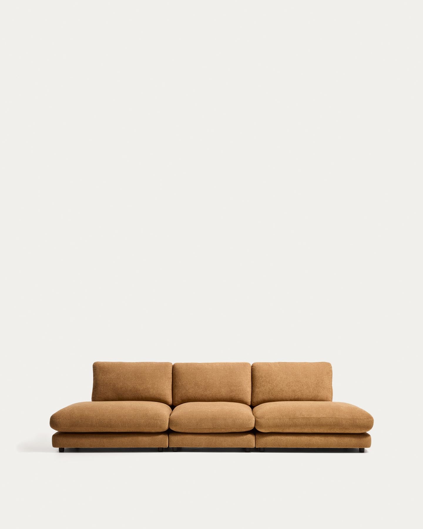4-Sitzer-Modularsofa Gala aus senfgelbem Microbouclé, FSC Mix Credit, 330 cm in Senfgelb präsentiert im Onlineshop von KAQTU Design AG. 4er Sofa ist von Kave Home