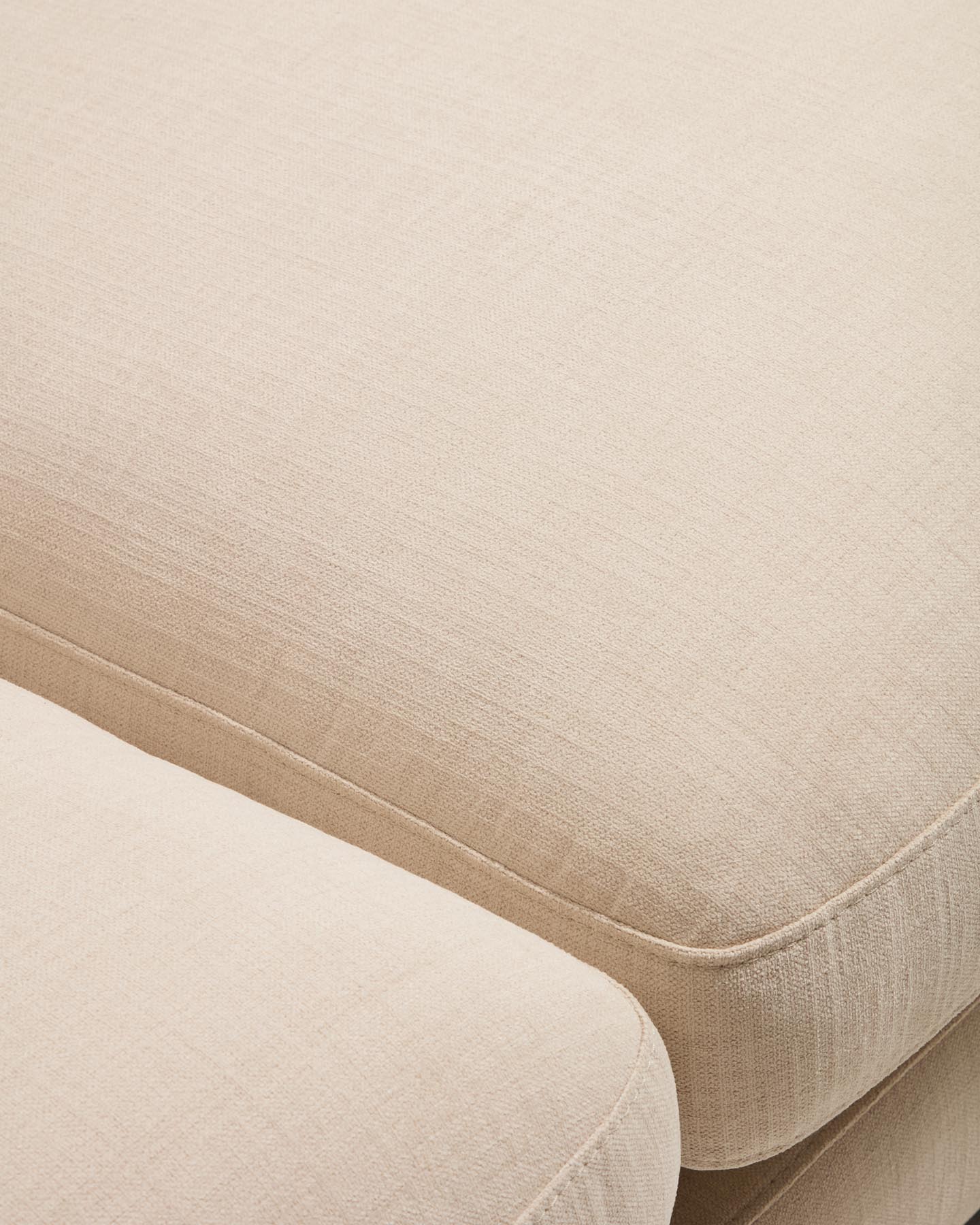 5-Sitzer-Ecksofa Gala mit Randmodul links aus beiger Chenille, FSC Mix Credit, 225 x 300 cm in Beige präsentiert im Onlineshop von KAQTU Design AG. L-Sofa links ist von Kave Home