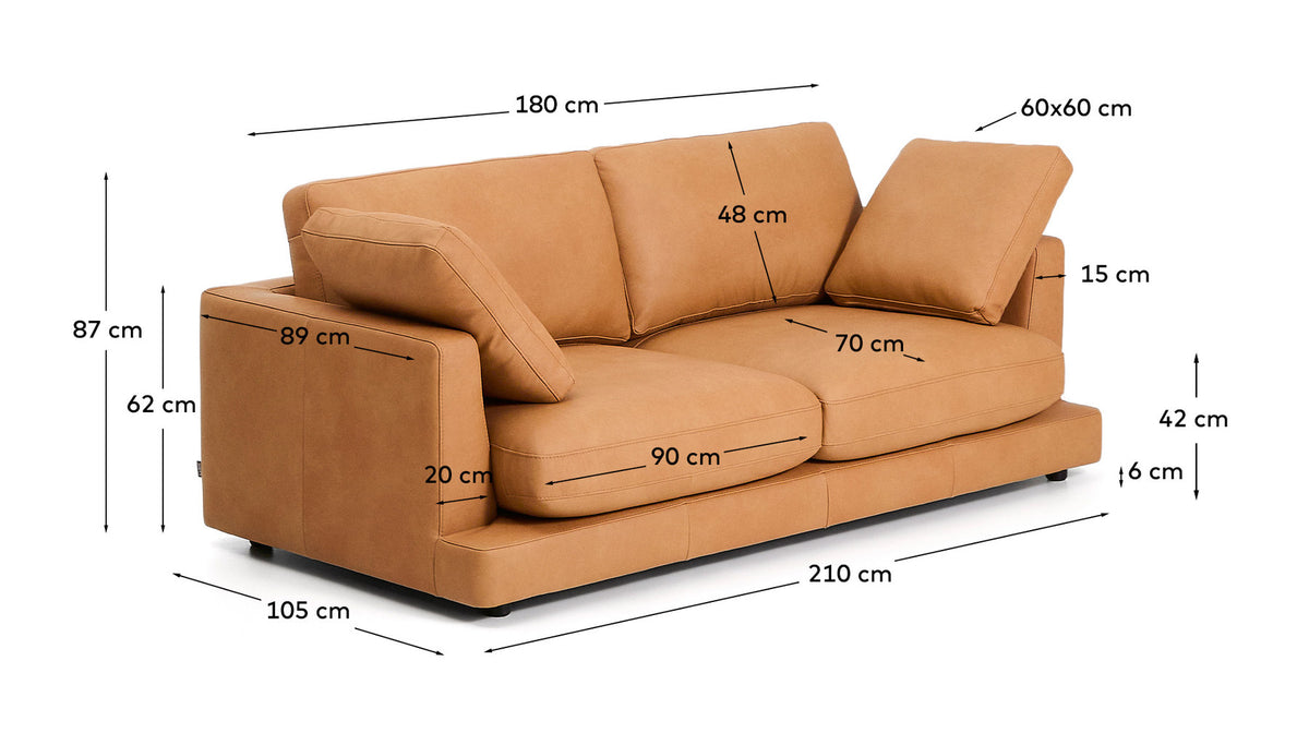 3-Sitzer-Sofa Gala in braunem Leder, 210 cm in Braun präsentiert im Onlineshop von KAQTU Design AG. 3er Sofa ist von Kave Home