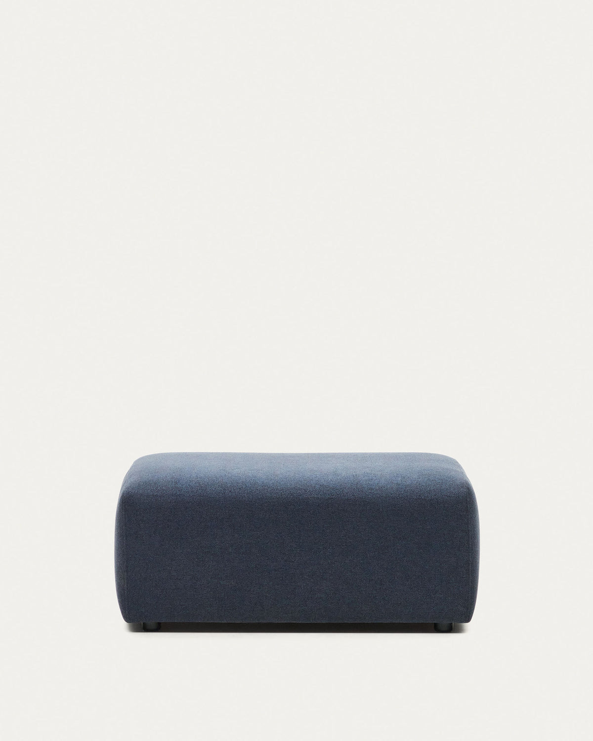 Neom Pouf Randmodul in Blau 75 x 89 cm FSC Mix Credit in Blau präsentiert im Onlineshop von KAQTU Design AG. Modulares Sofa ist von Kave Home