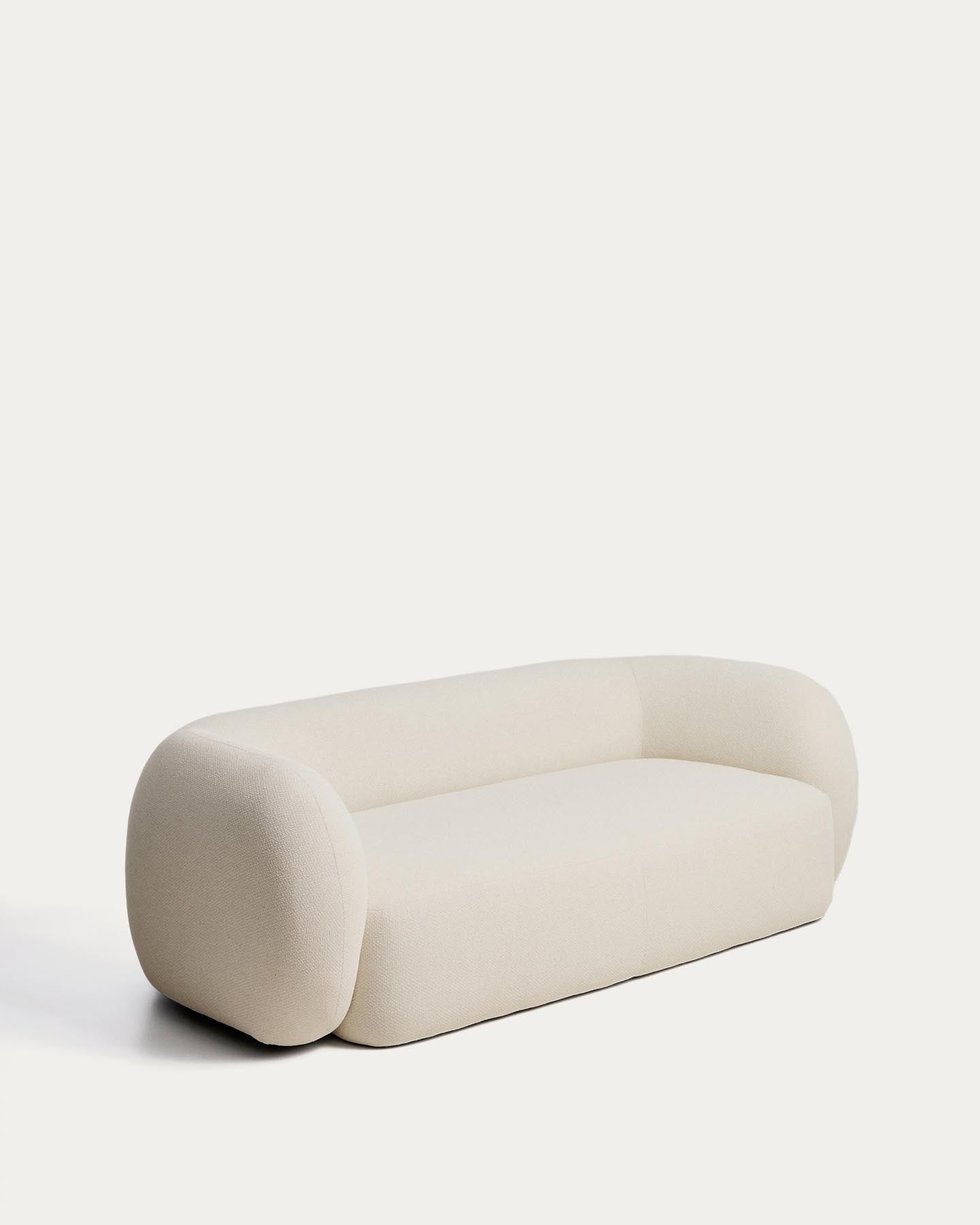 3-Sitzer-Sofa Martina aus Chenille in Ecru 246 cm FSC Mix Credit in Ecru präsentiert im Onlineshop von KAQTU Design AG. 3er Sofa ist von Kave Home