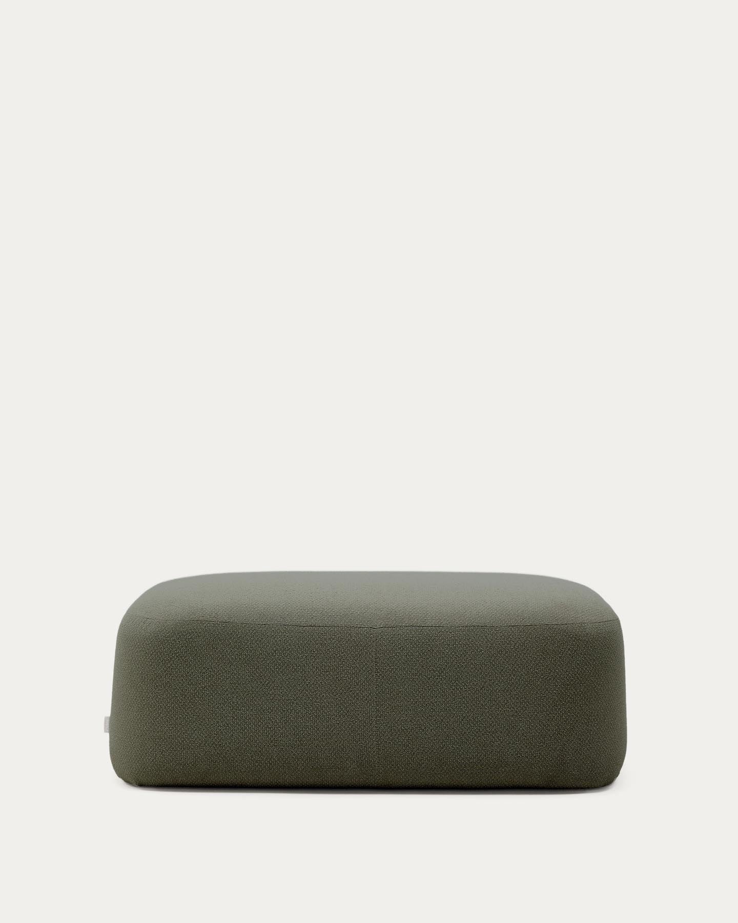 Fussablage Martina mit Chenille in Grün 123 x 85 cm in Grün präsentiert im Onlineshop von KAQTU Design AG. Pouf ist von Kave Home
