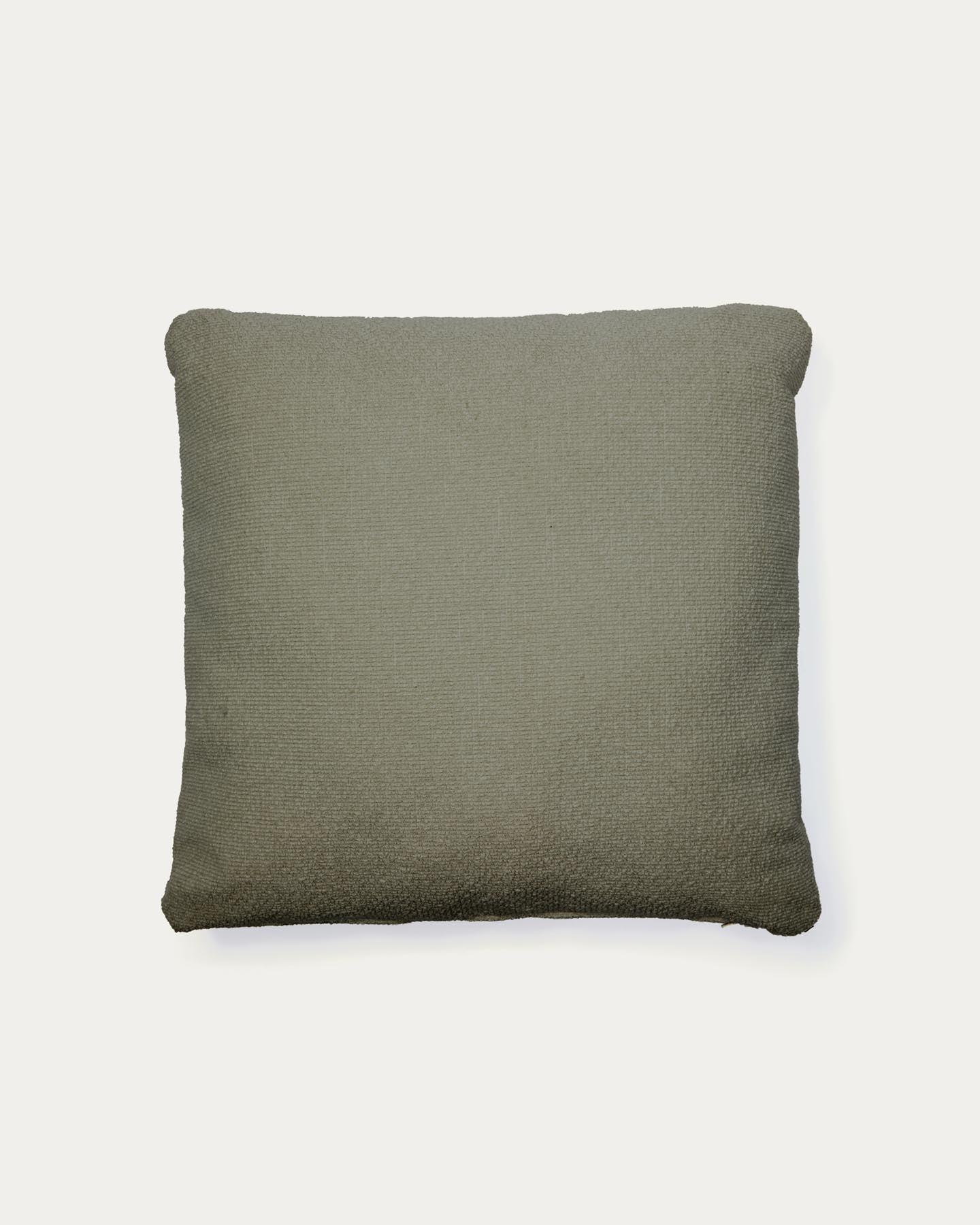 Schwer entflammbares Kissen Martina in grüner Chenille 52 x 52 cm in Grün präsentiert im Onlineshop von KAQTU Design AG. Deko Kissen ist von Kave Home