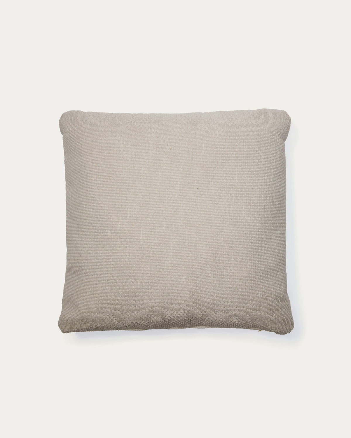 Schwer entflammbares Kissen Martina in Chenille in Steinton 52 x 52 cm in Steinfarben präsentiert im Onlineshop von KAQTU Design AG. Deko Kissen ist von Kave Home