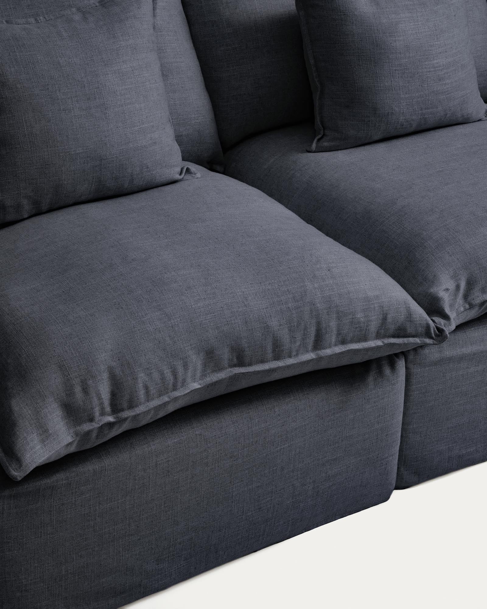 Elegantes 2-Sitzer-Modularsofa Anarela in Dunkelgrau, gefertigt aus hochwertigem Leinen und Viskose, ideal für stilvolle Wohnräume.