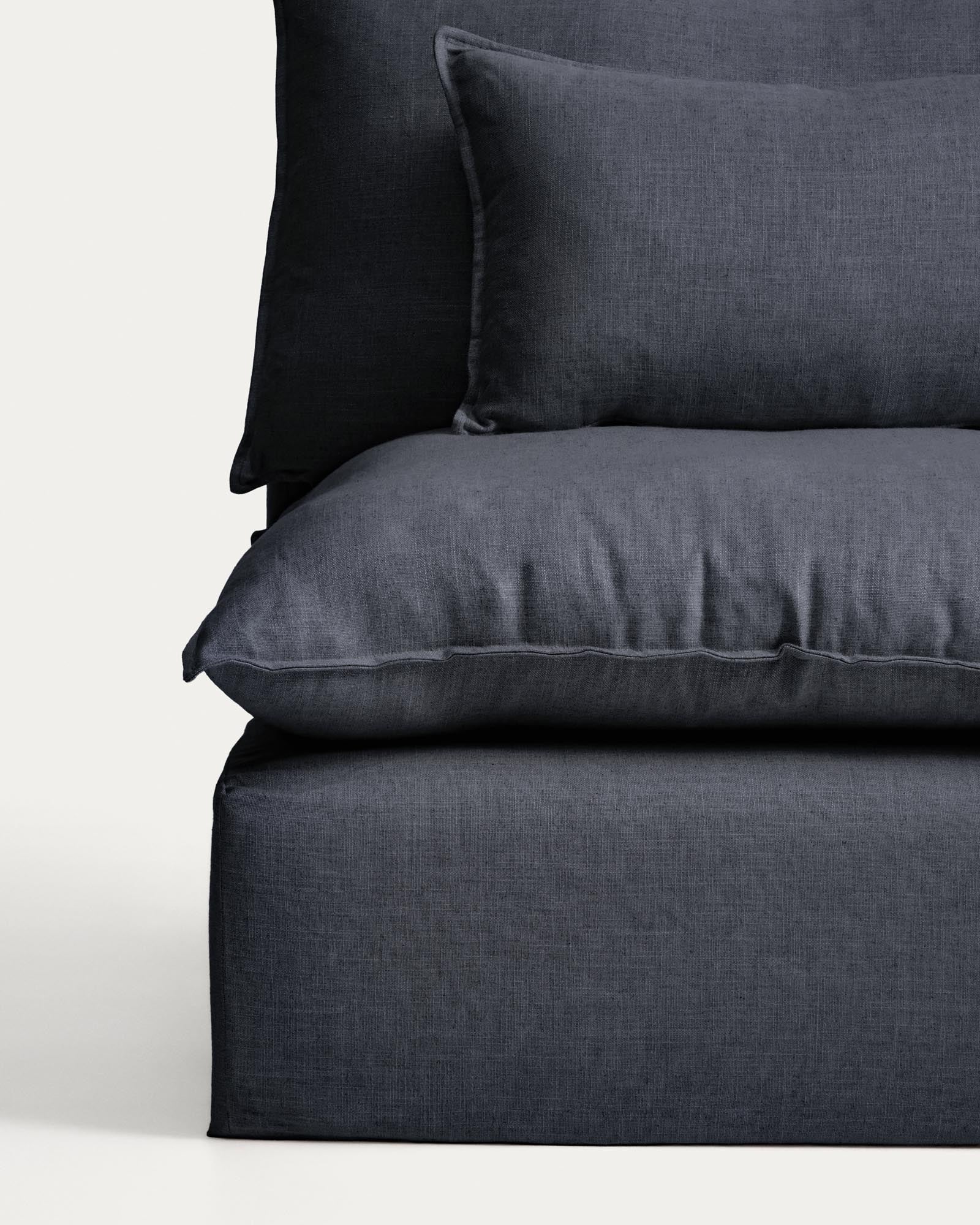 Elegantes 3-Sitzer-Modularsofa Anarela in Dunkelgrau, gefertigt aus hochwertigem Leinen und Viskose, ideal für stilvolle Wohnräume.